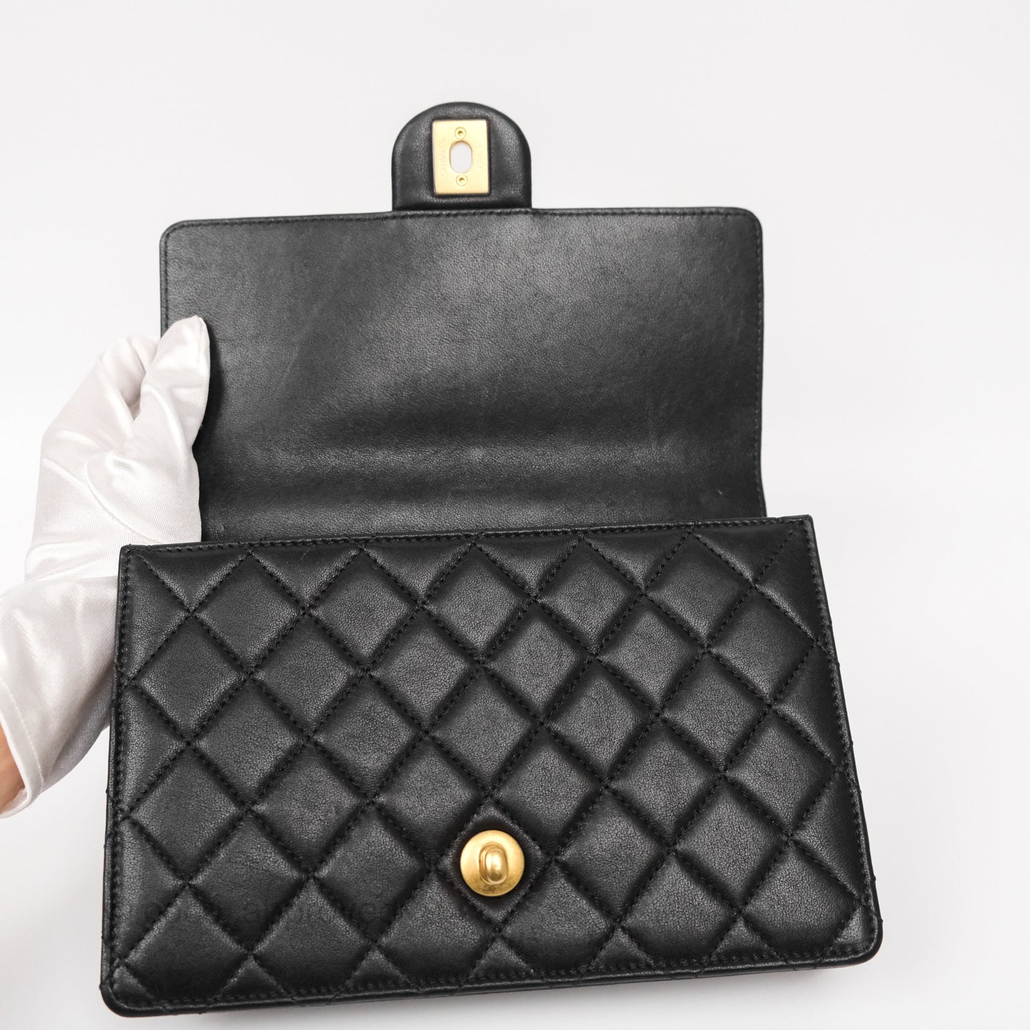 Chanel Small Chic Pearls Flap Quilted Black Goatskin Aged Gold Hardware