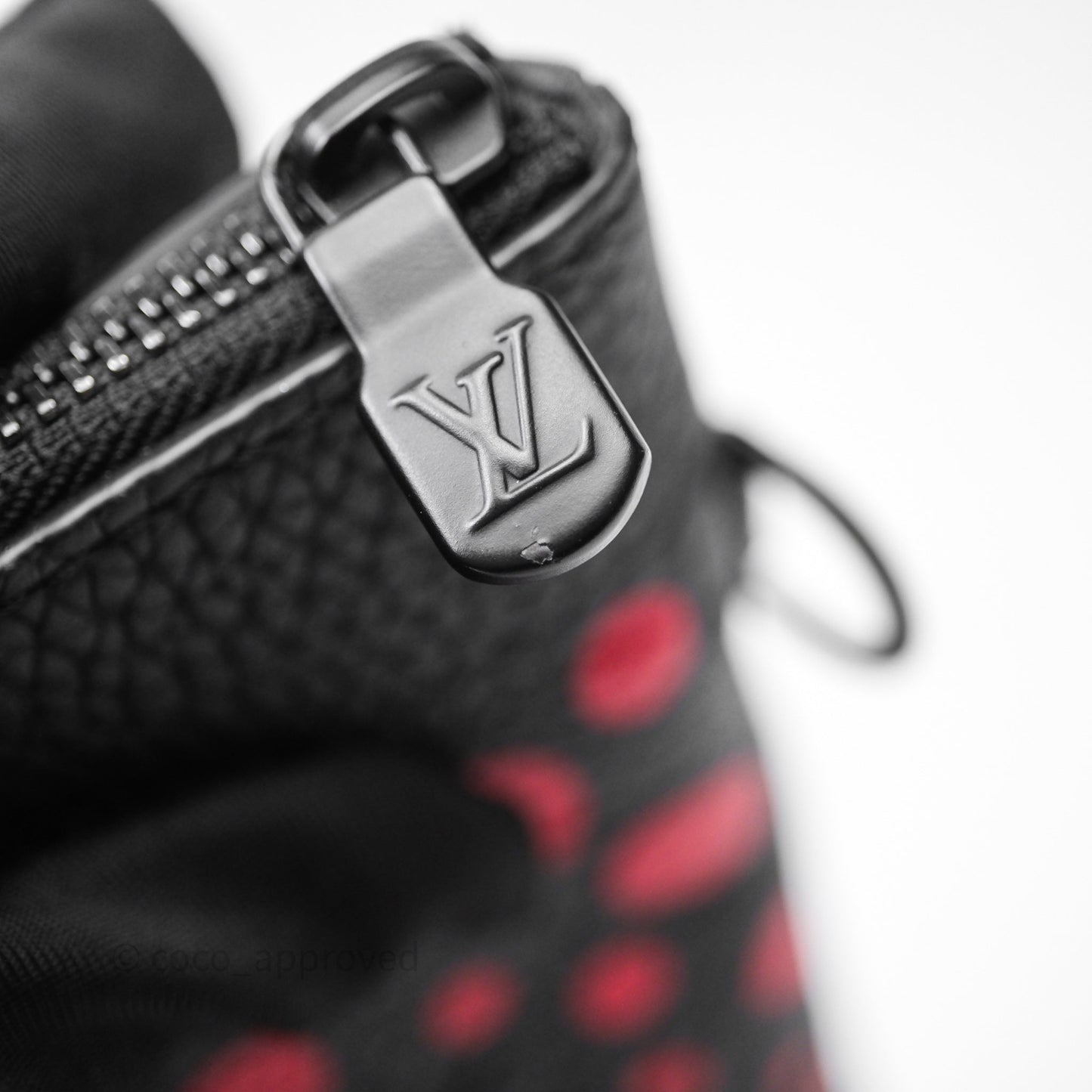 Louis Vuitton x Yayoi Kusama Pochette To Go Infinity Dots Monogram Taurillon Black Red