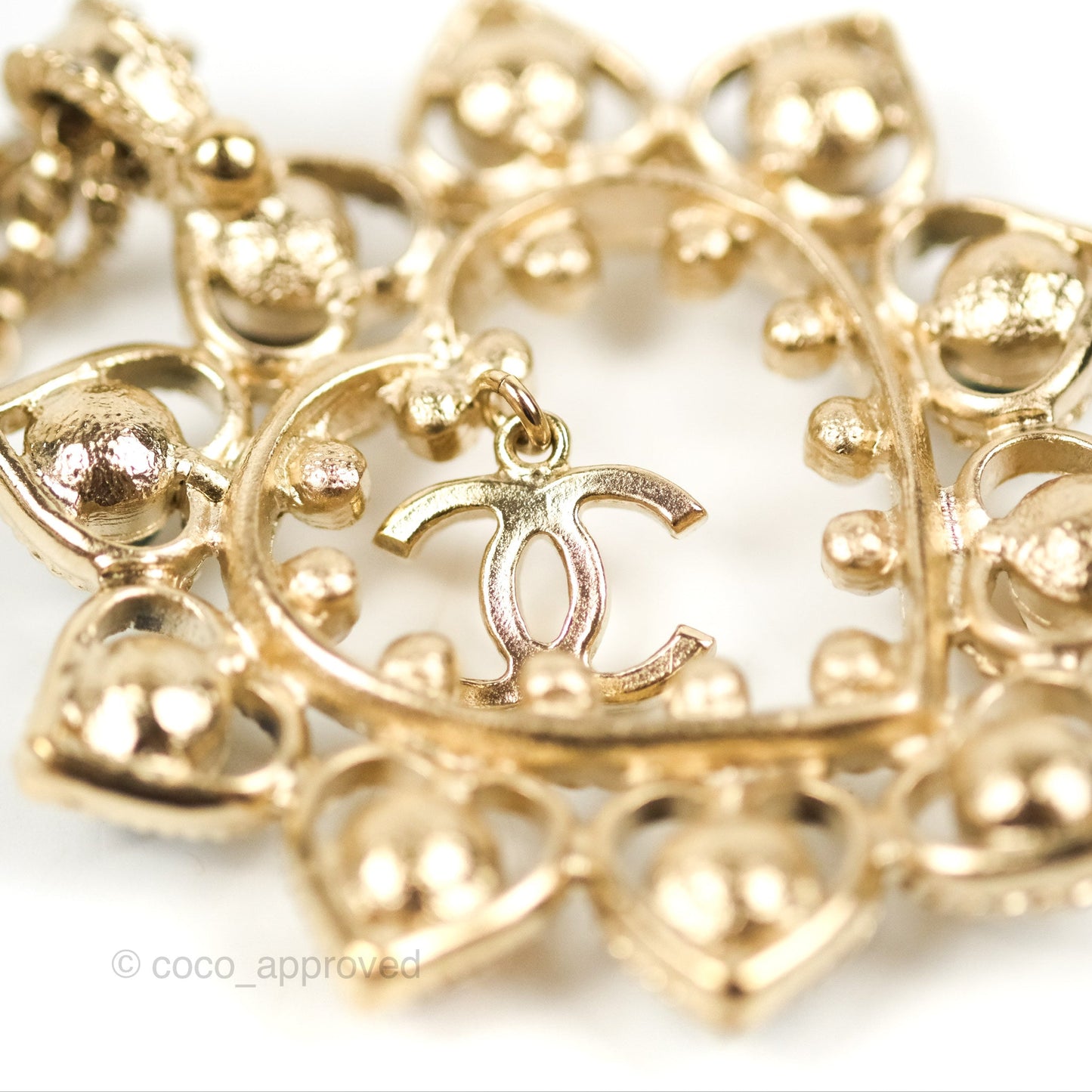Chanel Heart Pearl CC Stone Pendant Necklace Gold Tone 19B