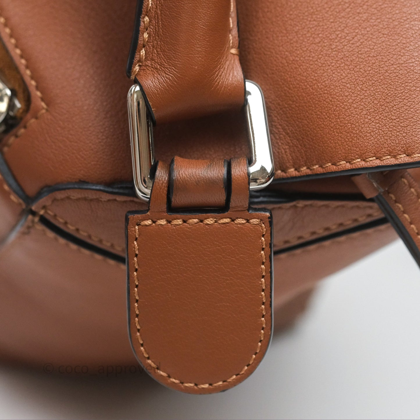 Loewe Medium Puzzle Bag Tan Calfskin