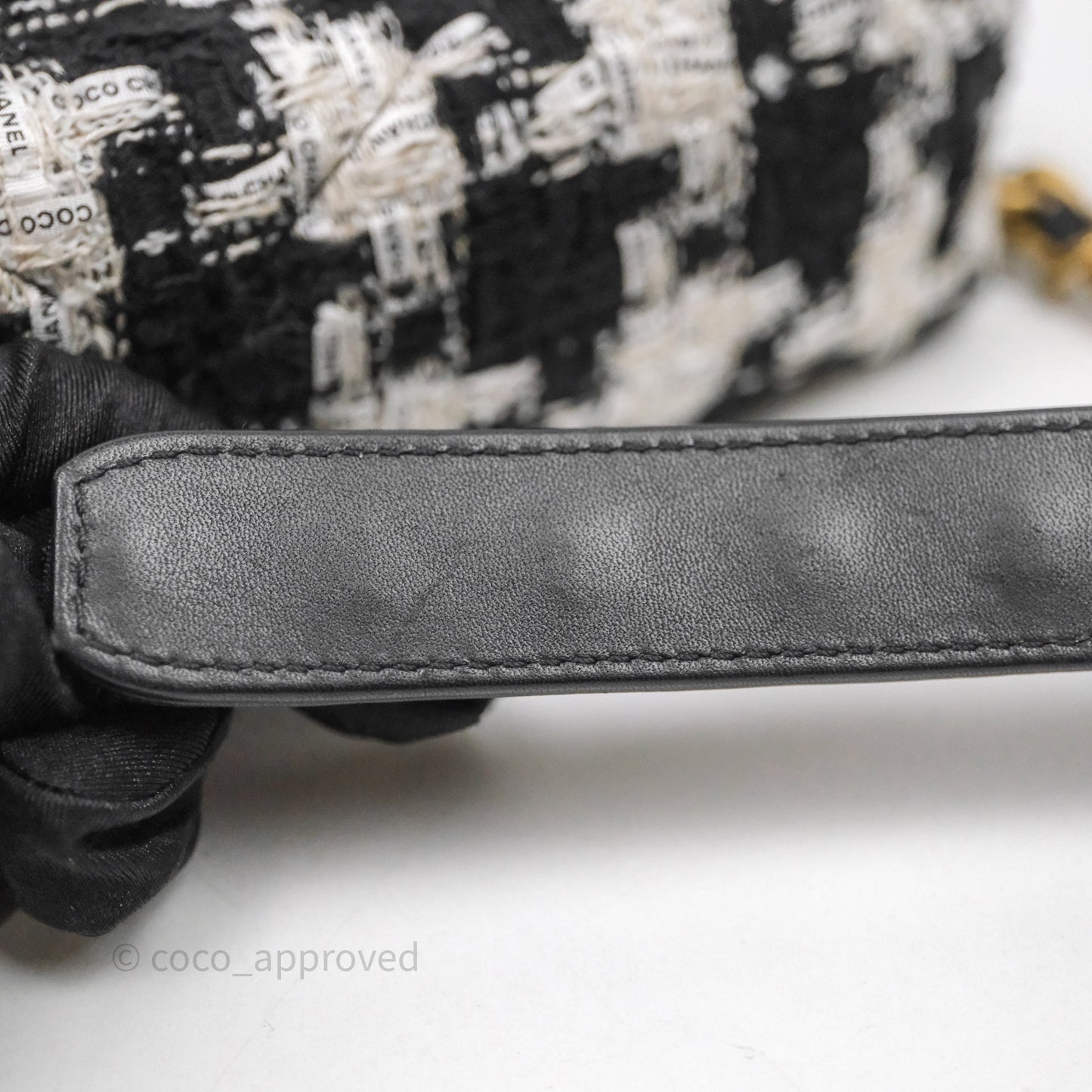 Chanel 19 Small Tweed Houndstooth Black & White Mixed Hardware