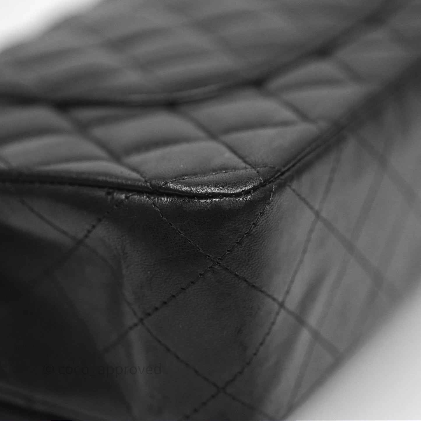 Chanel Classic M/L Medium Flap Quilted Black Lambskin Gold Hardware