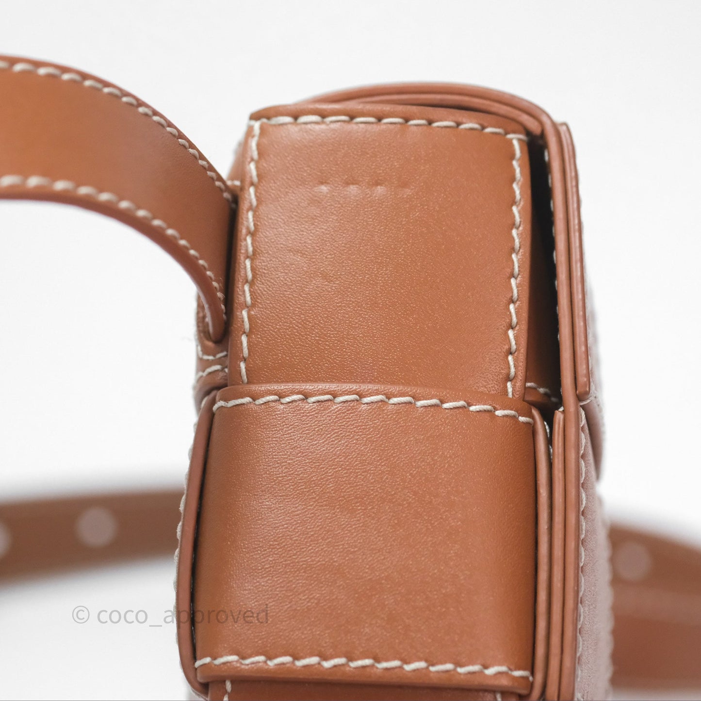 Bottega Veneta Cassette Belt Bag Intreccio Calfskin Wood/ Natural