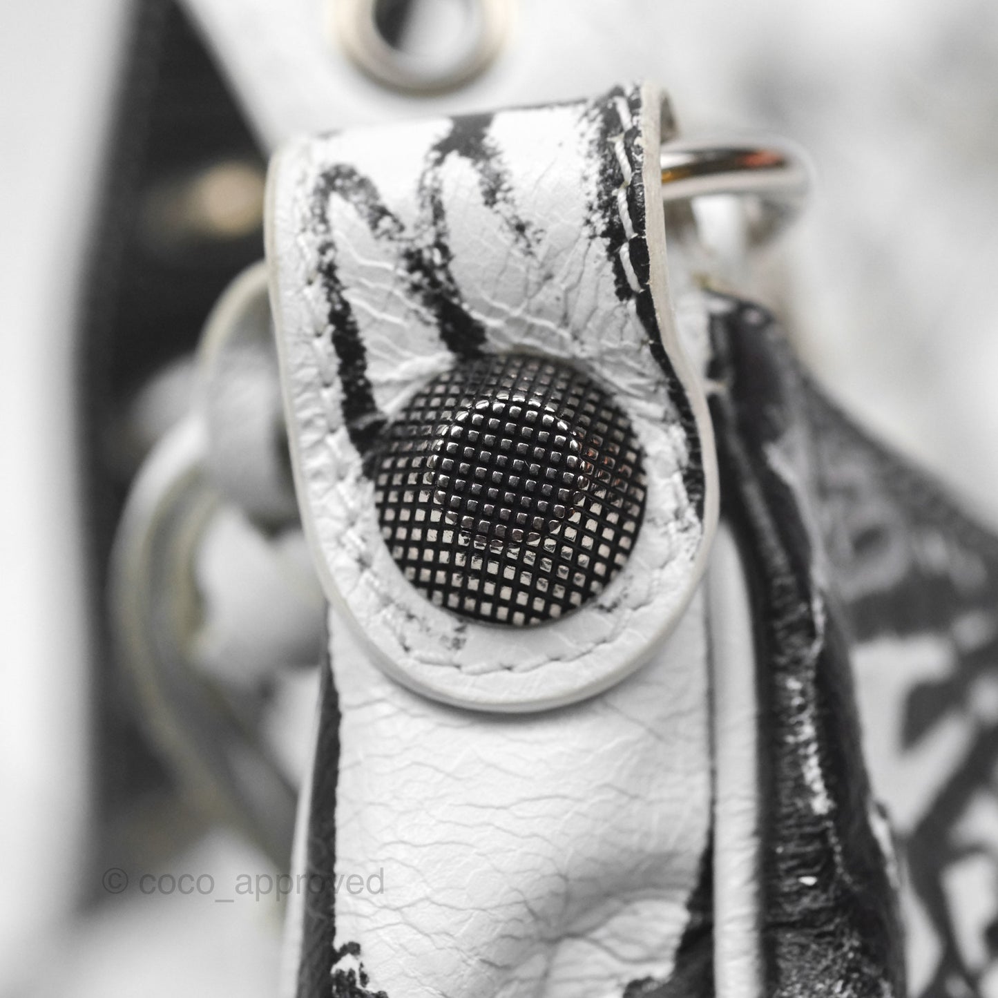 Balenciaga XS Graffiti Le Cagole Shoulder Bag White Black
