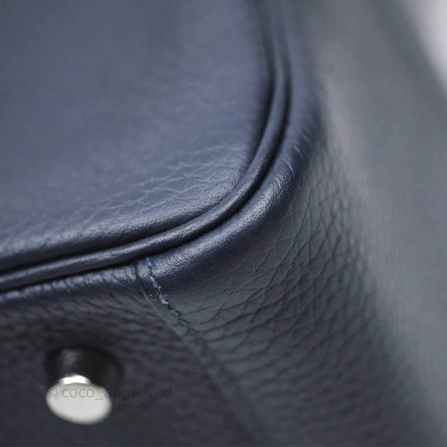 Hermès Lindy 26 Bleu Nuit 2Z Taurillon Clemence Palladium Hardware