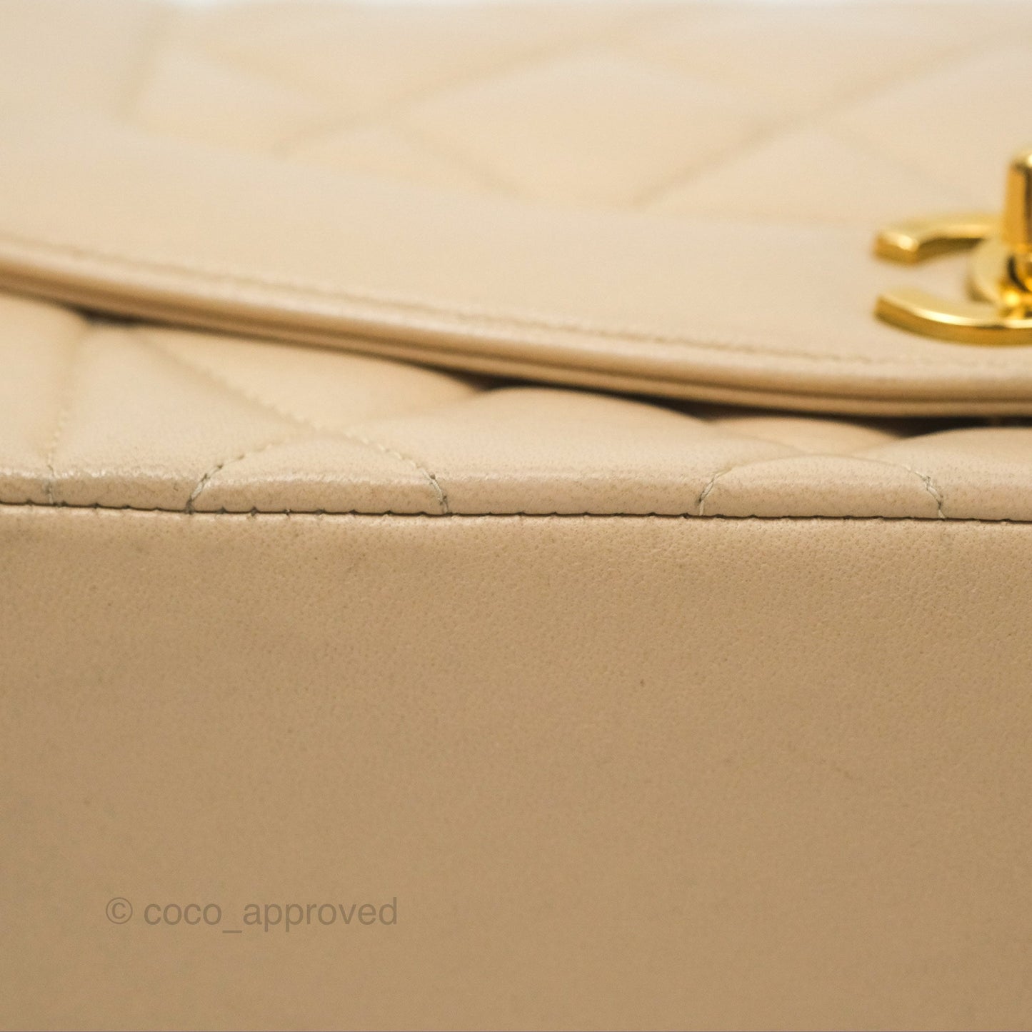 Chanel Vintage Small Quilted Classic Diana Flap Bag Beige Lambskin 24K Gold Hardware