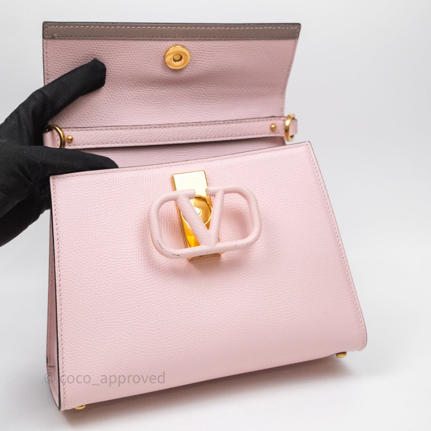 Valentino Garavani Small Vsling Grainy Calfskin Bag Light Pink Aged Gold Hardware