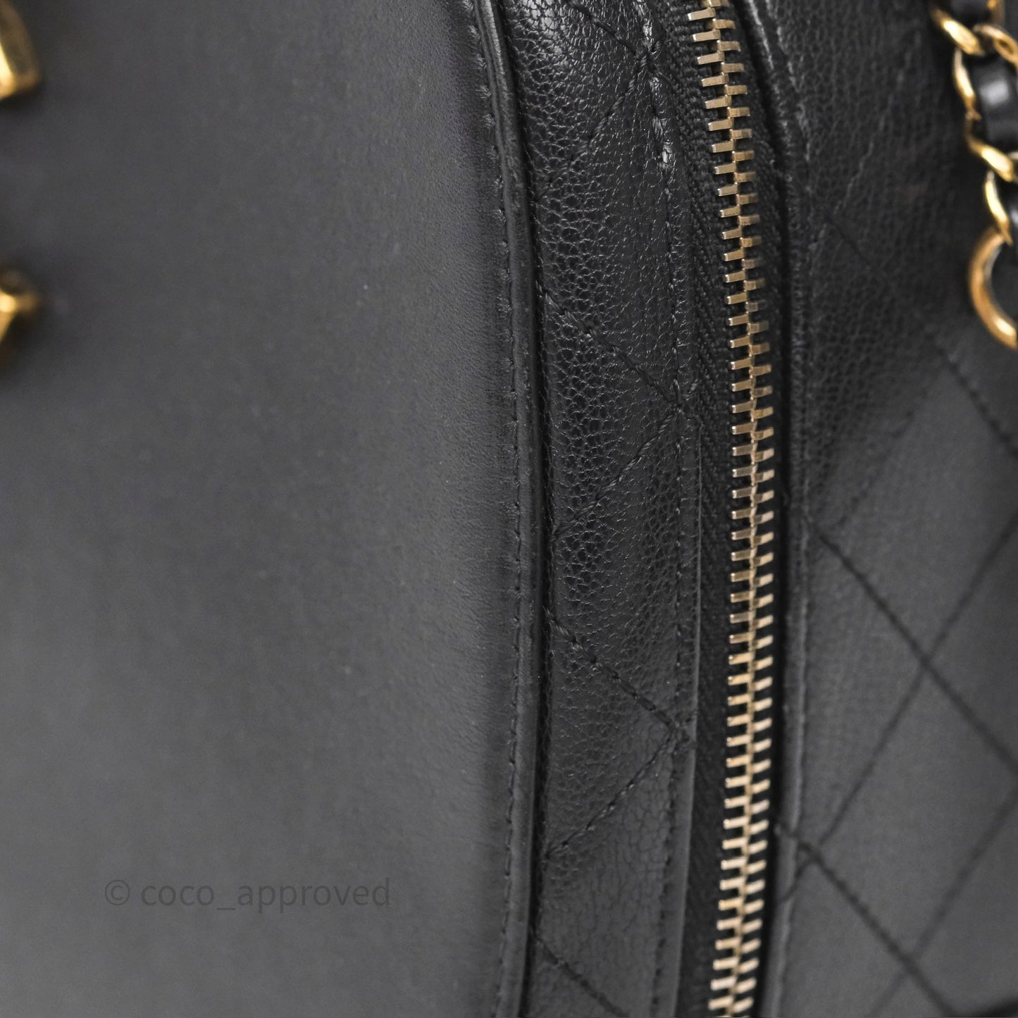 Chanel Coco Curve Vanity Black Calfskin & Goatskin Antique Gold Hardware