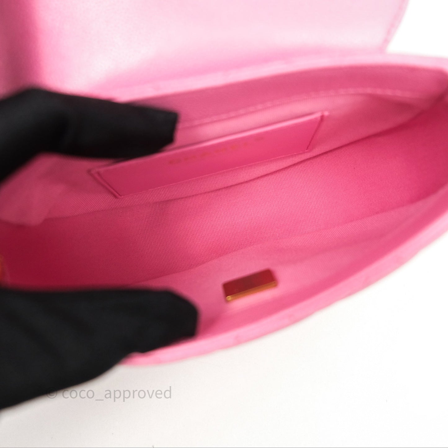 Chanel Quilted Mini Messenger Bag Pink Caviar Gold Hardware 23P