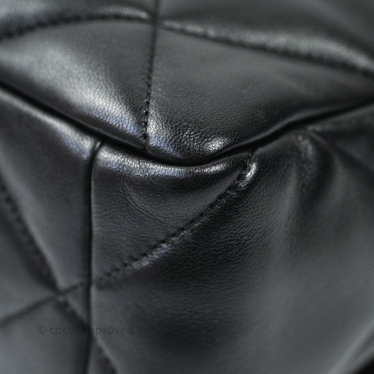 Chanel 19 Medium Black Mixed Hardware Goatskin