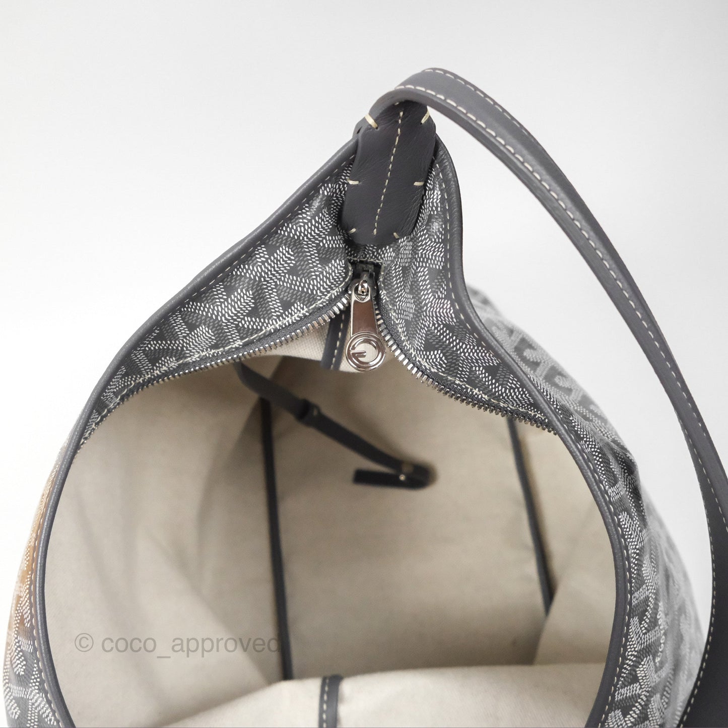 Goyard Bohème Hobo Bag Grey Goyardine Canvas