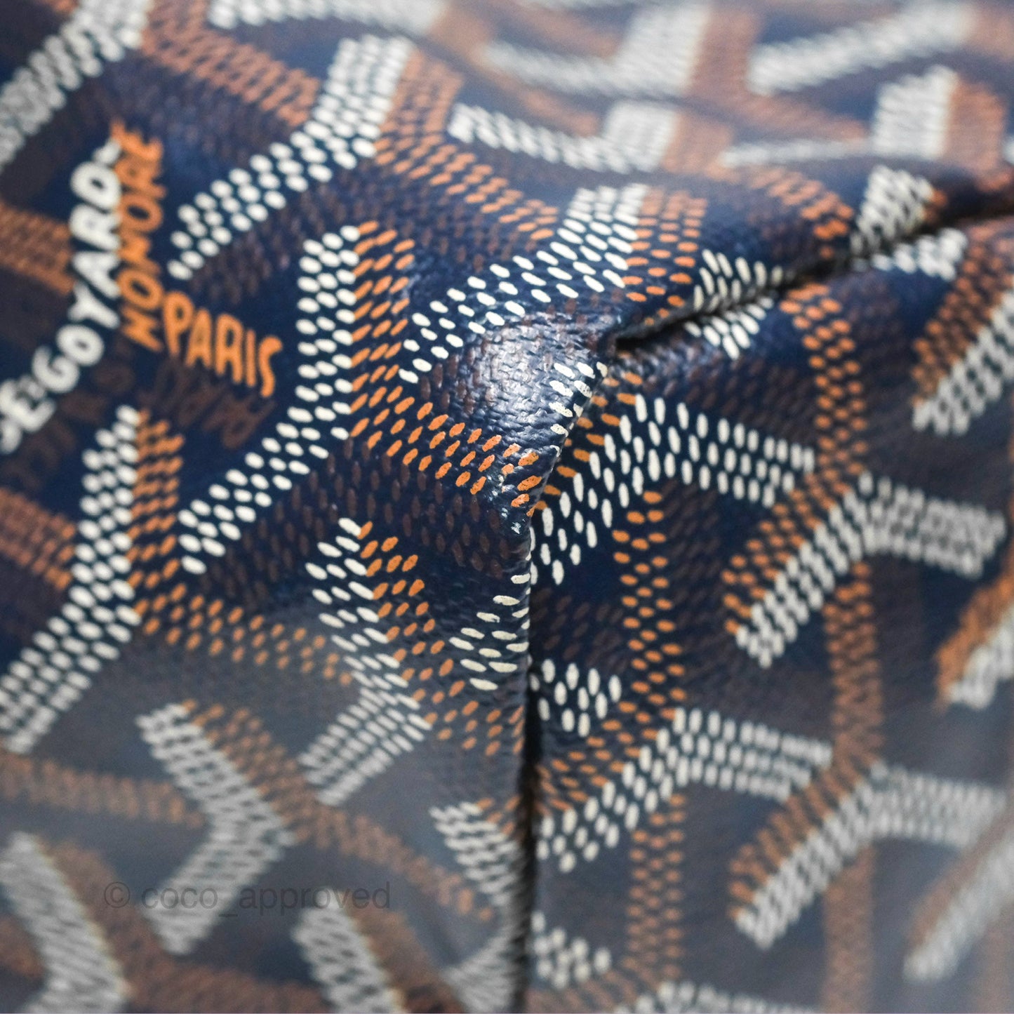 Goyard St Louis Tote PM ⁣⁣⁣⁣⁣⁣⁣⁣⁣⁣⁣⁣⁣⁣⁣⁣⁣⁣⁣⁣Navy