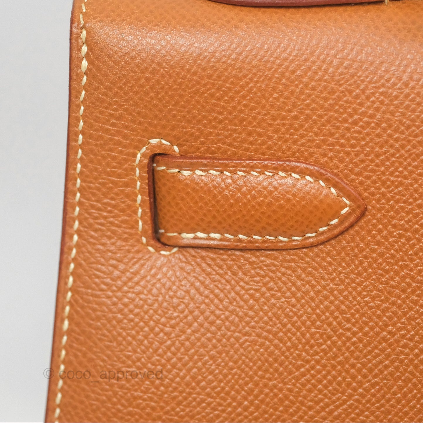 Hermès Kelly 32 Sellier Gold Epsom Gold Hardware