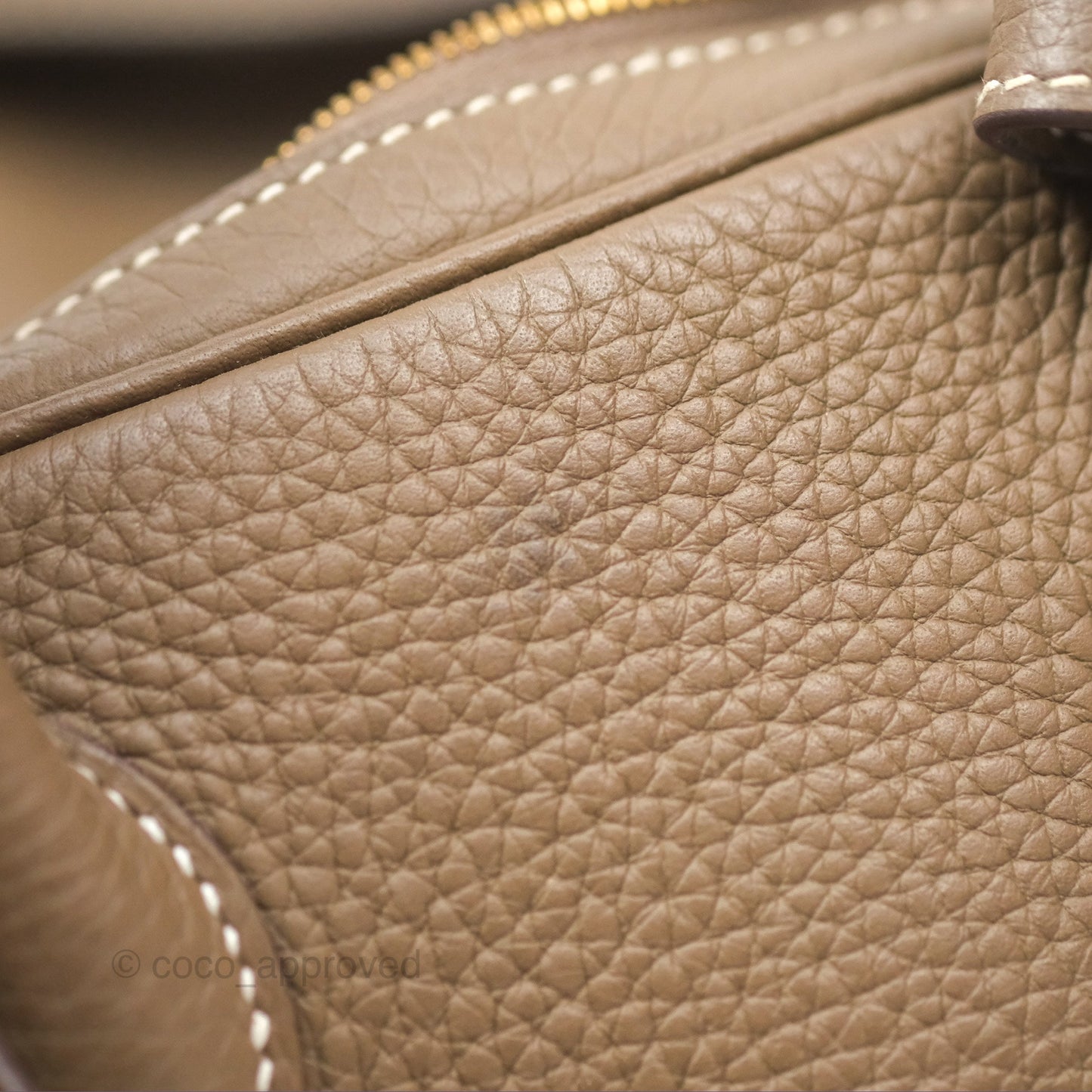 Hermès Lindy 26 Etoupe 18 Taurillion Clemence Gold Hardware
