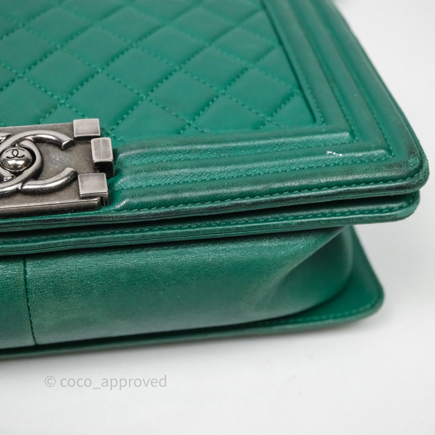 Chanel Medium Boy Quilted Green Lambskin Ruthenium Hardware