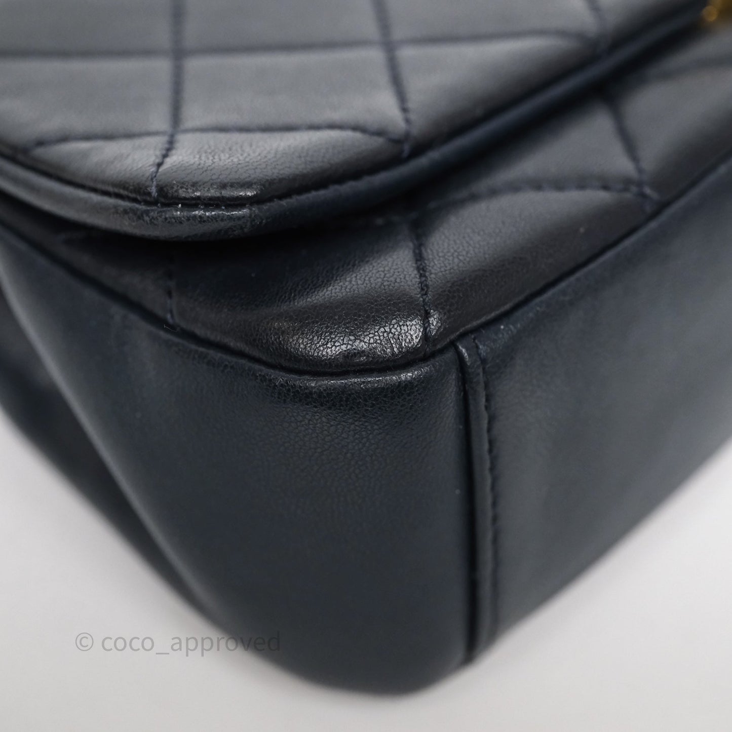 Chanel Quilted Entwined Chain Bag Navy Lambskin Aged Gold Hardware 21P