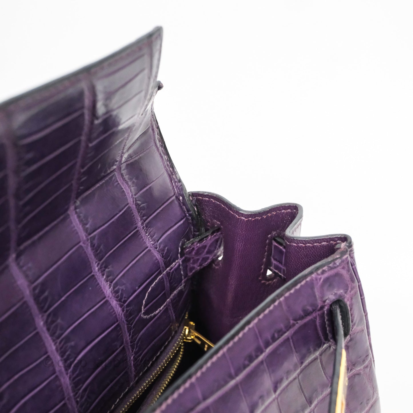 Hermès Kelly 28 Purple Crocodile Gold Hardware