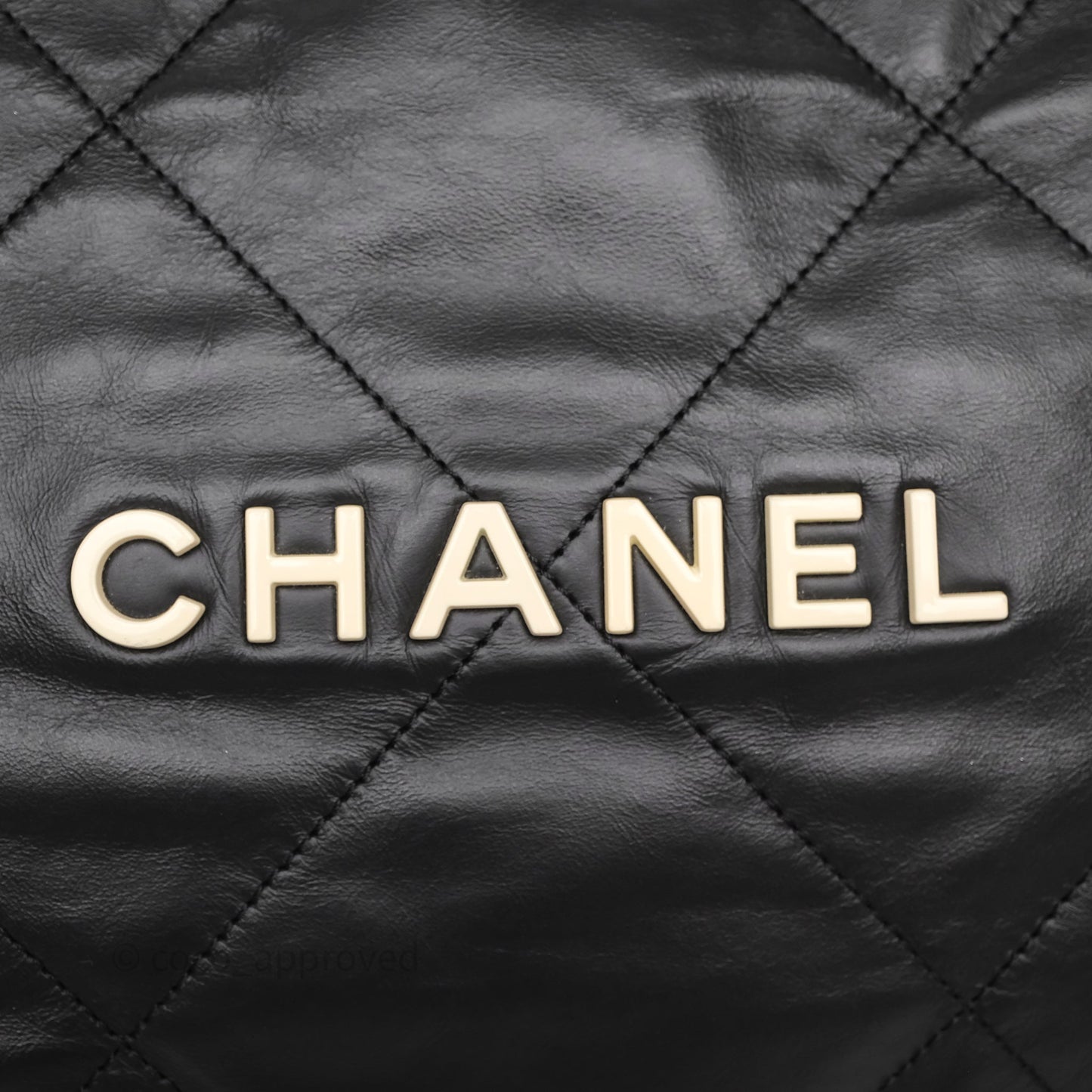 Chanel 22 Medium Black Crumpled Calfskin Aged Gold Hardware