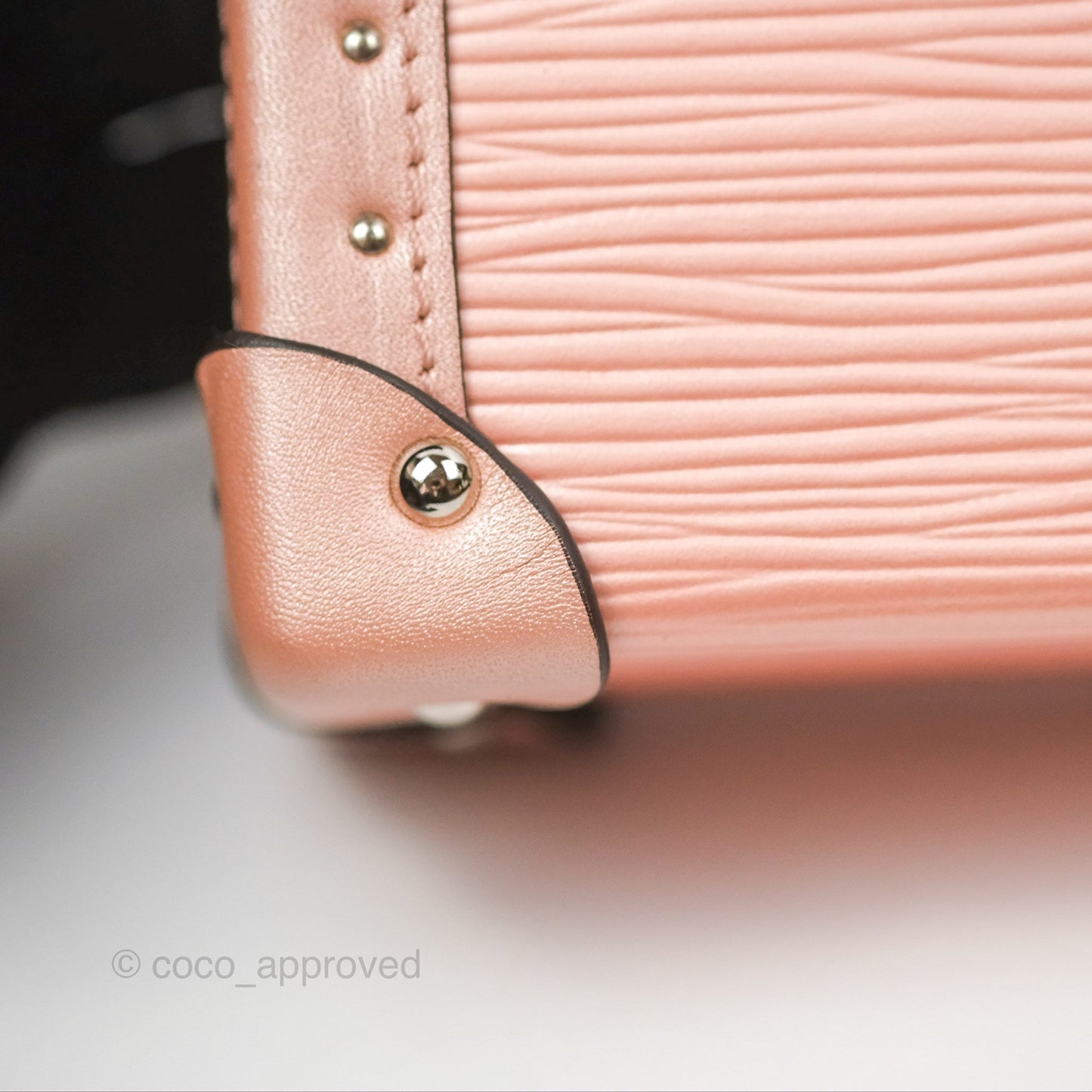 Louis Vuitton Petite Malle Rose Epi