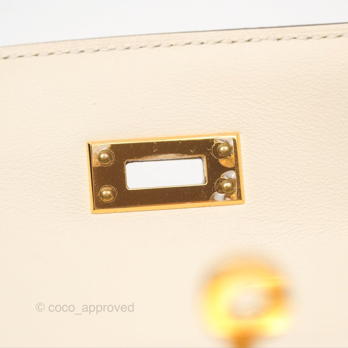 Hermès Kelly Mini Pochette Nata I2 Swift Gold Hardware