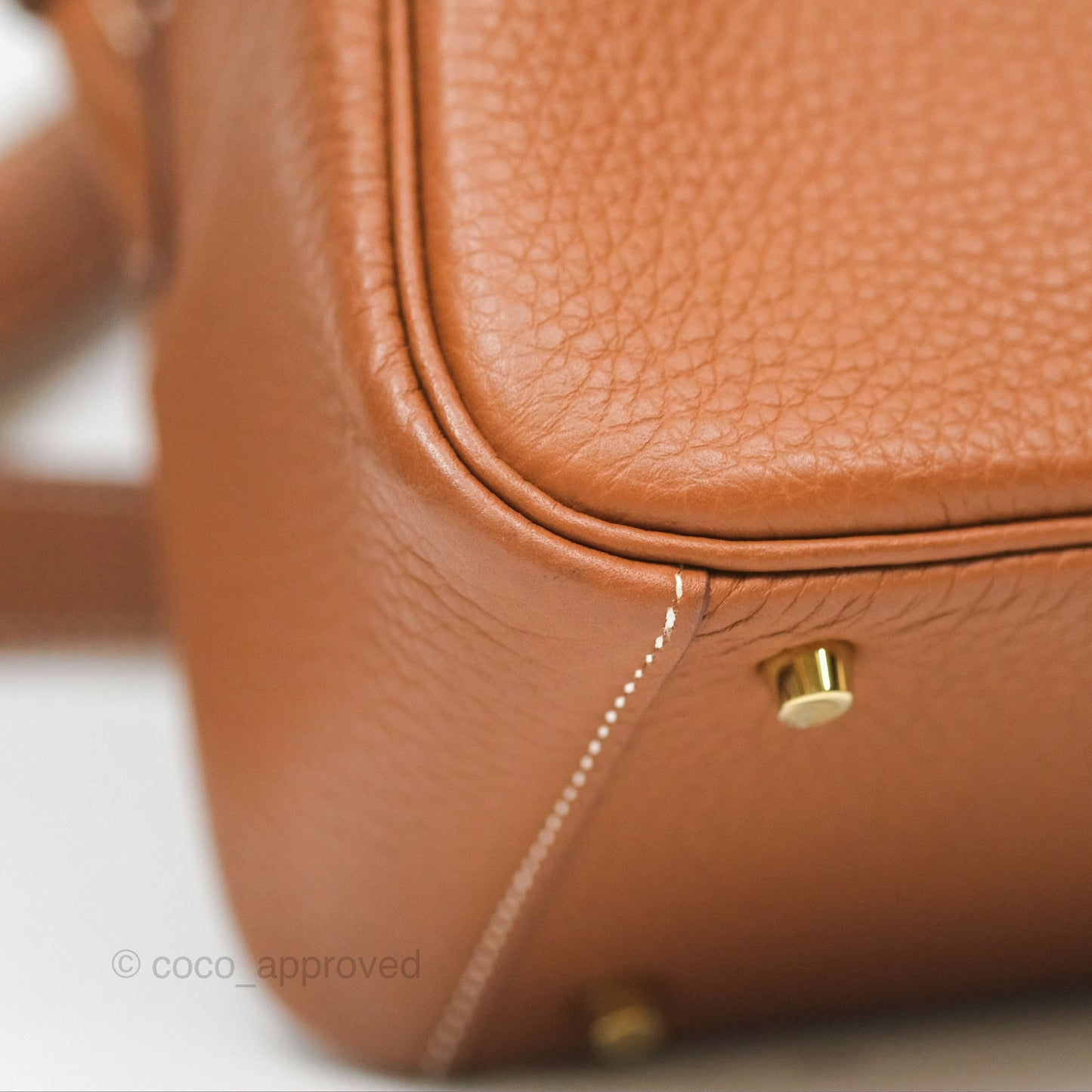 Hermès Mini Lindy 20 Gold Clemence Gold Hardware