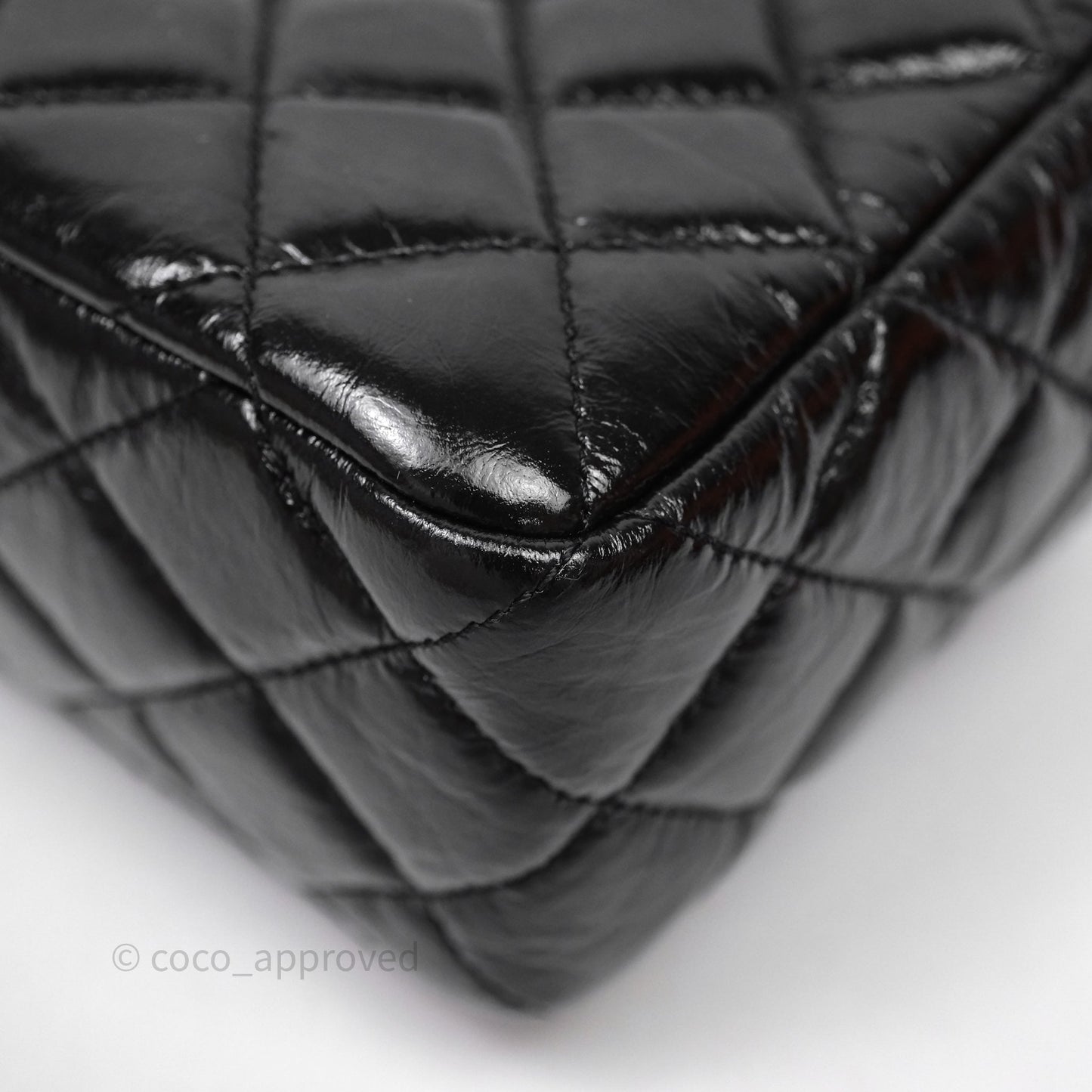 Chanel Medium Quilted Wavy CC Hobo Black Shiny Crumpled Calfskin Aged Gold Hardware