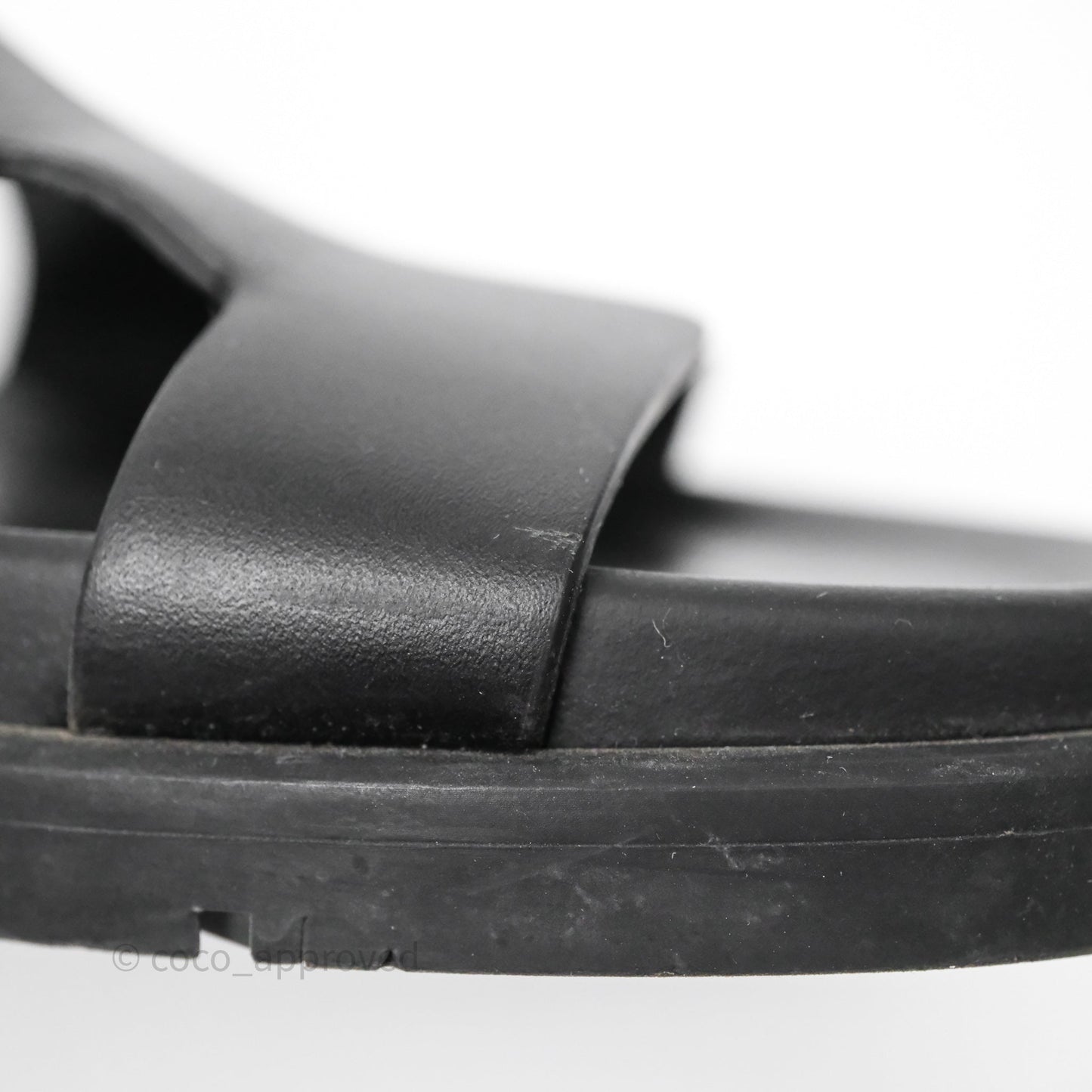 Hermès Chypre Sandal Calfskin Black Size 39
