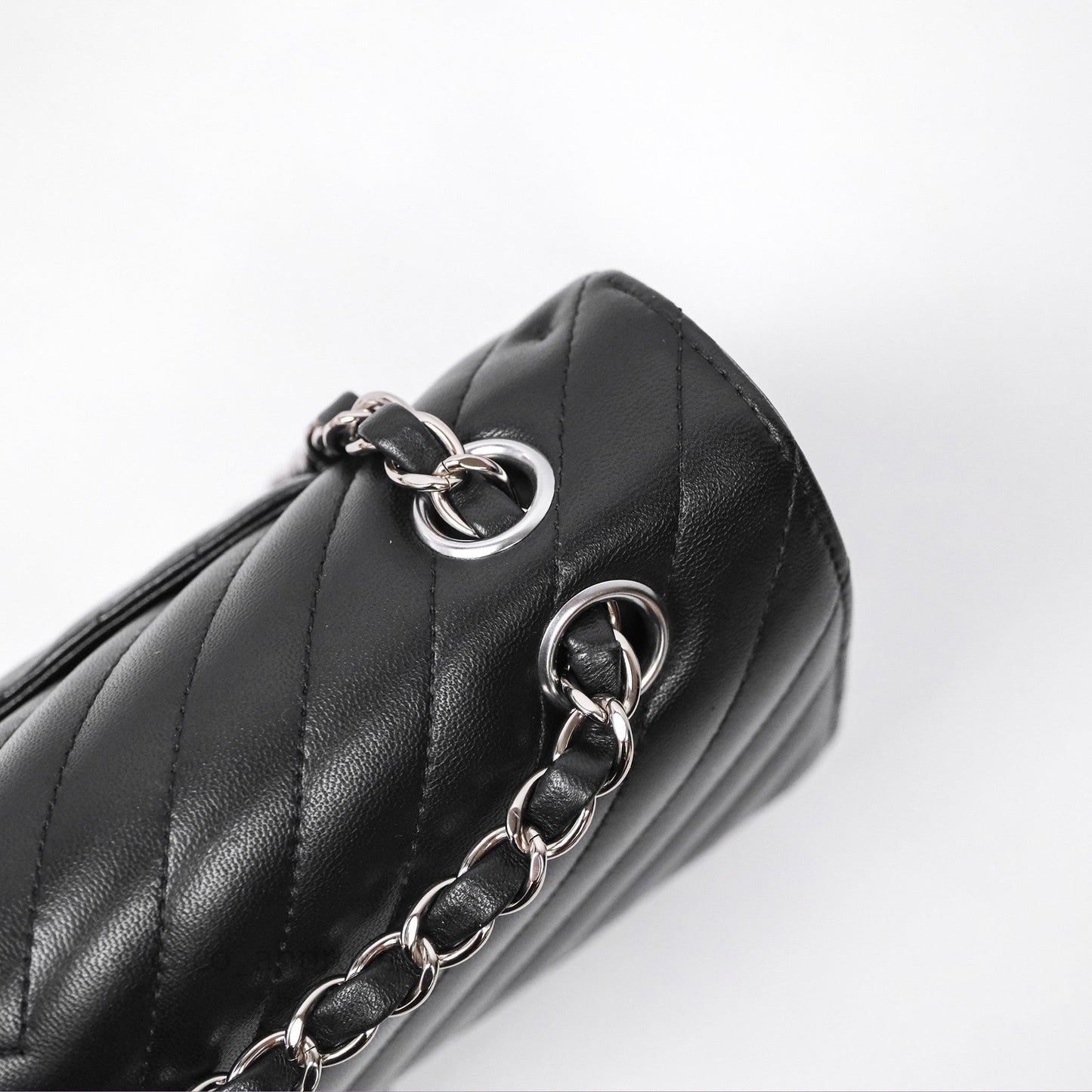 Chanel Classic M/L Medium Flap Chevron Black Lambskin Silver Hardware