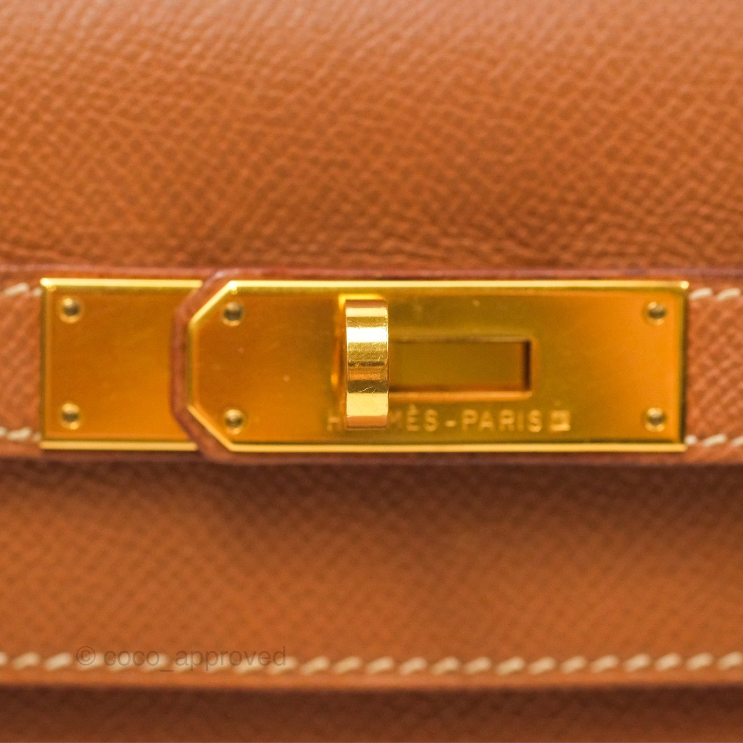 Hermès Kelly 32 Sellier Gold Epsom Gold Hardware