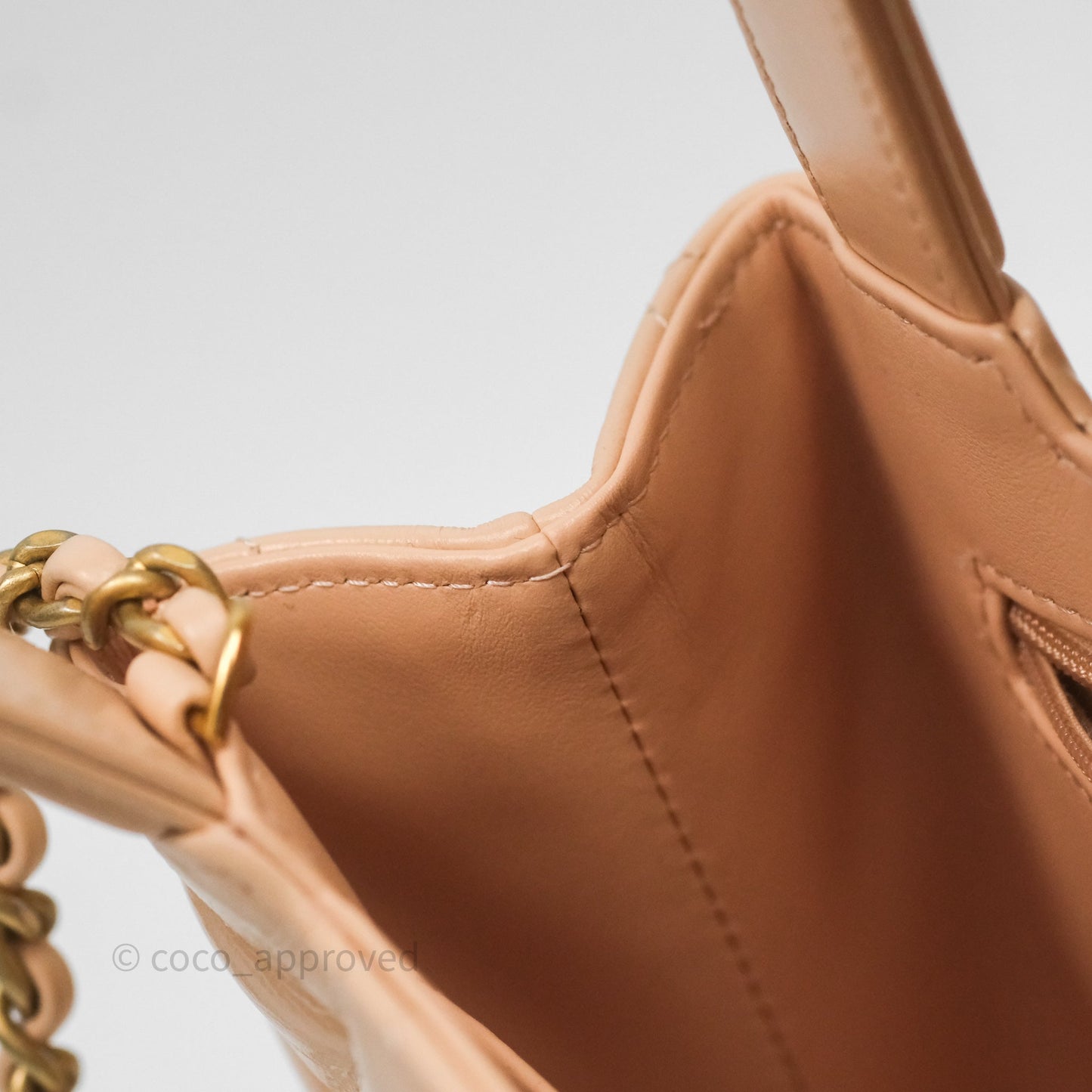 Chanel Kelly Bag Quilted Light Beige Shiny Crumpled Calfskin Aged Gold Hardware