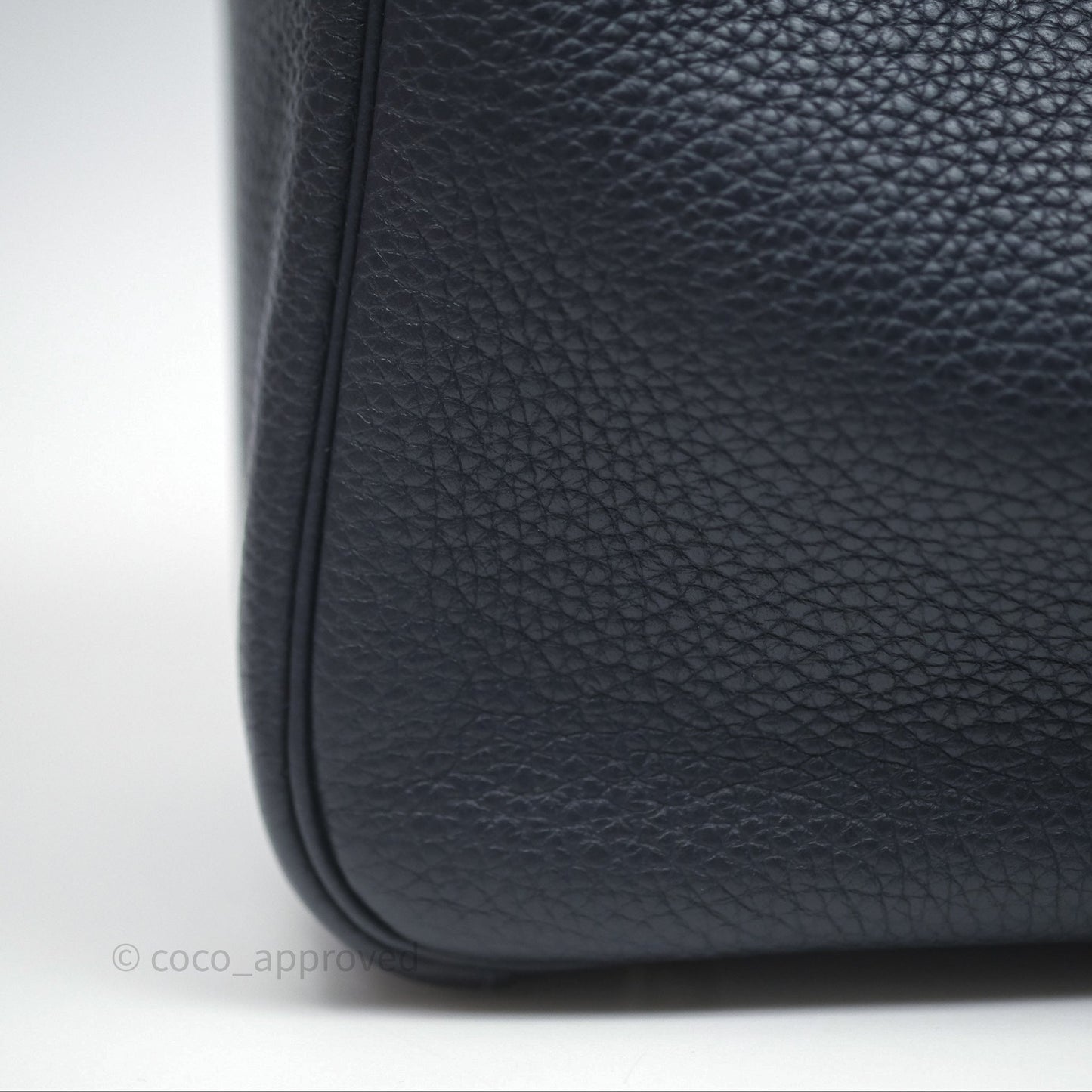Hermès Lindy 26 Bleu Nuit 2Z Clemence Palladium Hardware