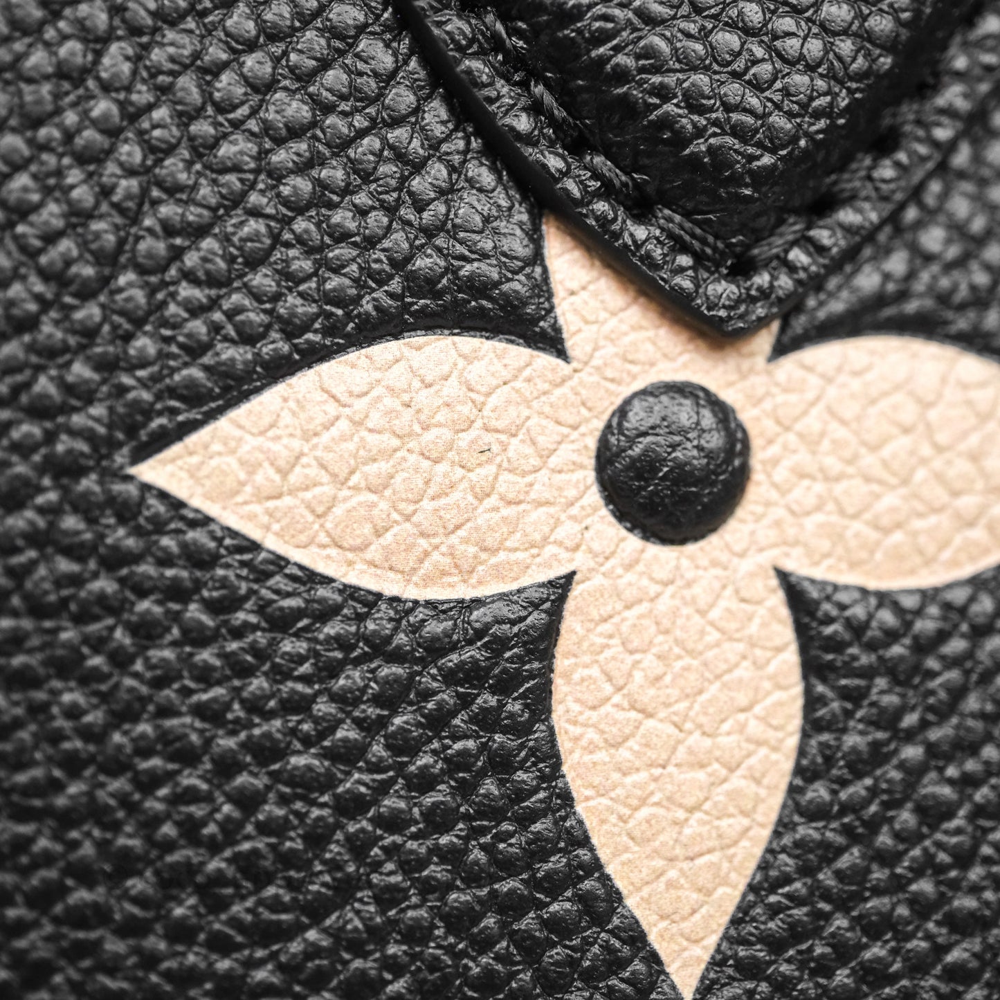 Louis Vuitton OnTheGo Tote Bicolor Monogram Empreinte Giant MM