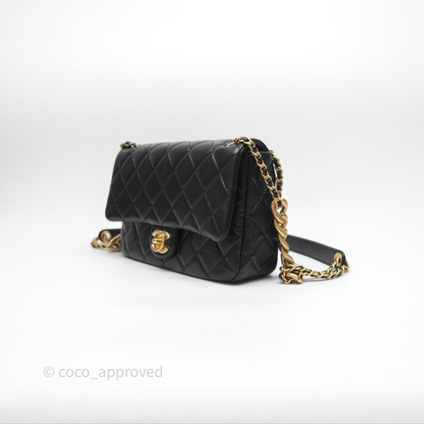 Chanel Quilted Flap Bag Black Lambskin Aged Gold Hardware 22P