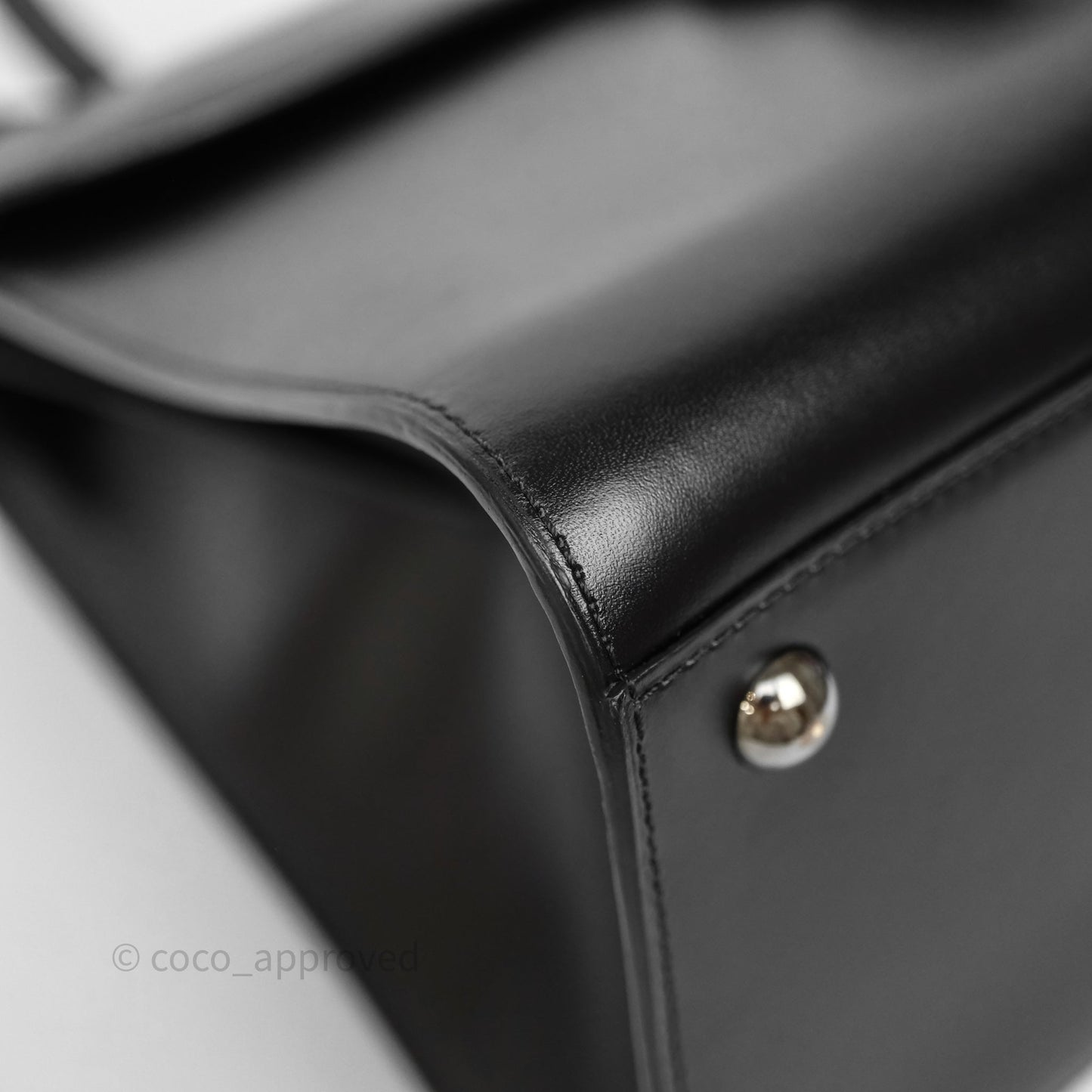 Delvaux Brillant MM Calfskin Black