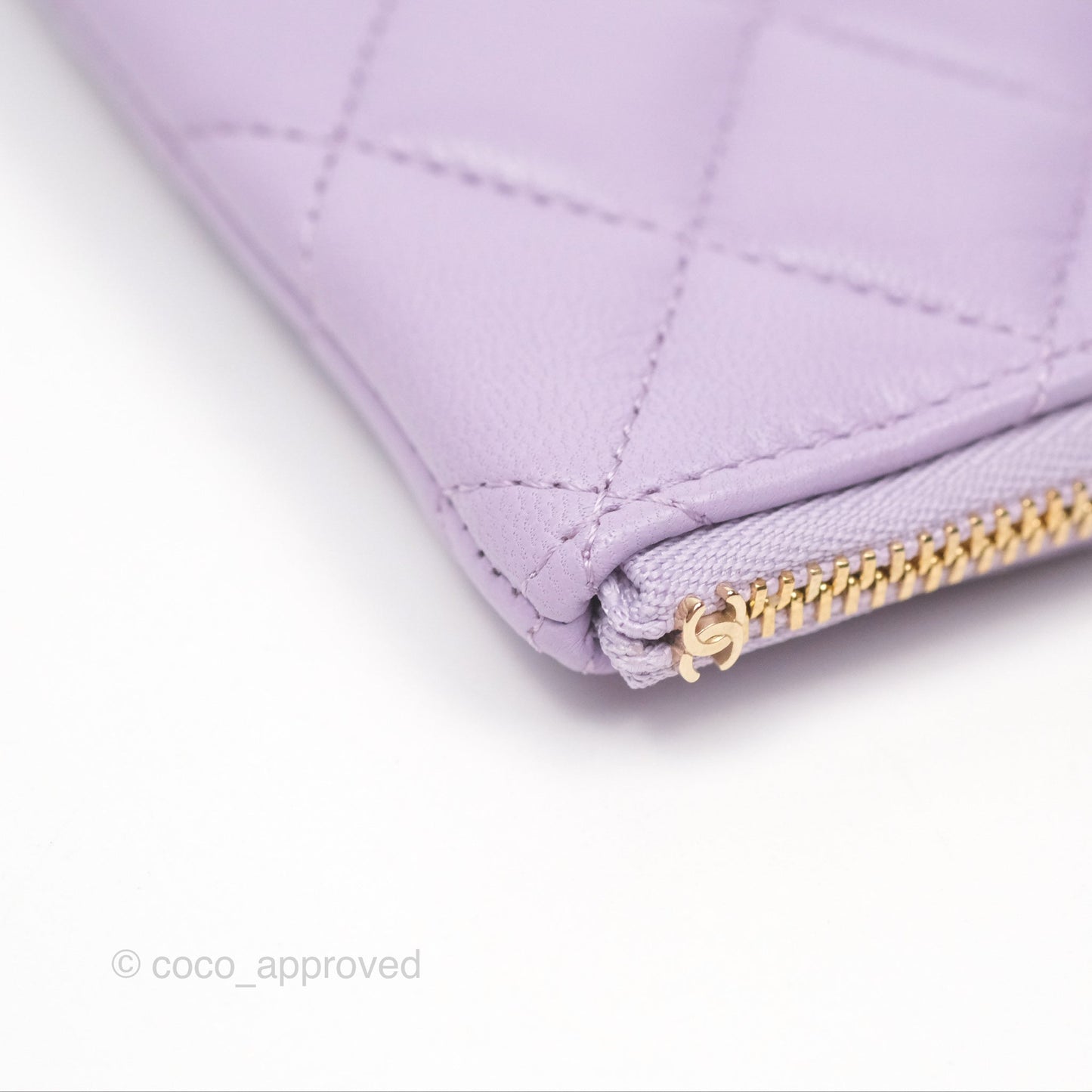 Chanel Pearl CC Small Pouch Purple Lambskin Gold Hardware