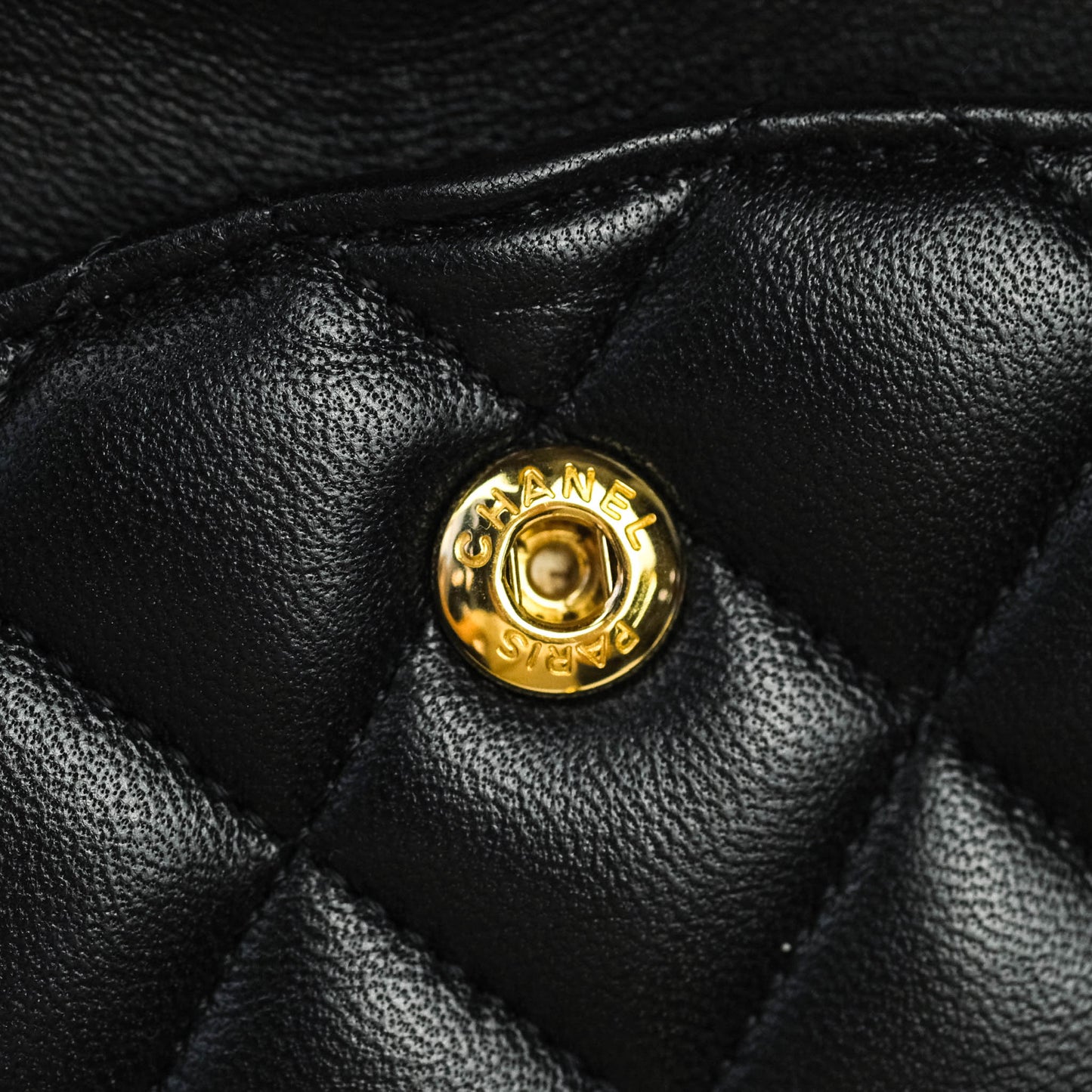 Chanel Classic M/L Medium Double Flap Black Lambskin Gold Hardware