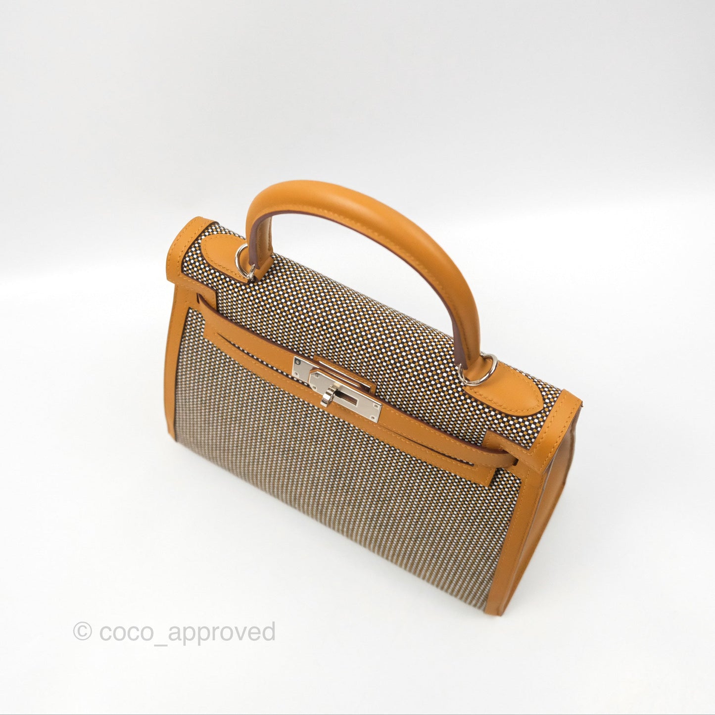 Hermès Kelly Sellier 28 Quadrille Black/White/Desert Sesame Swift