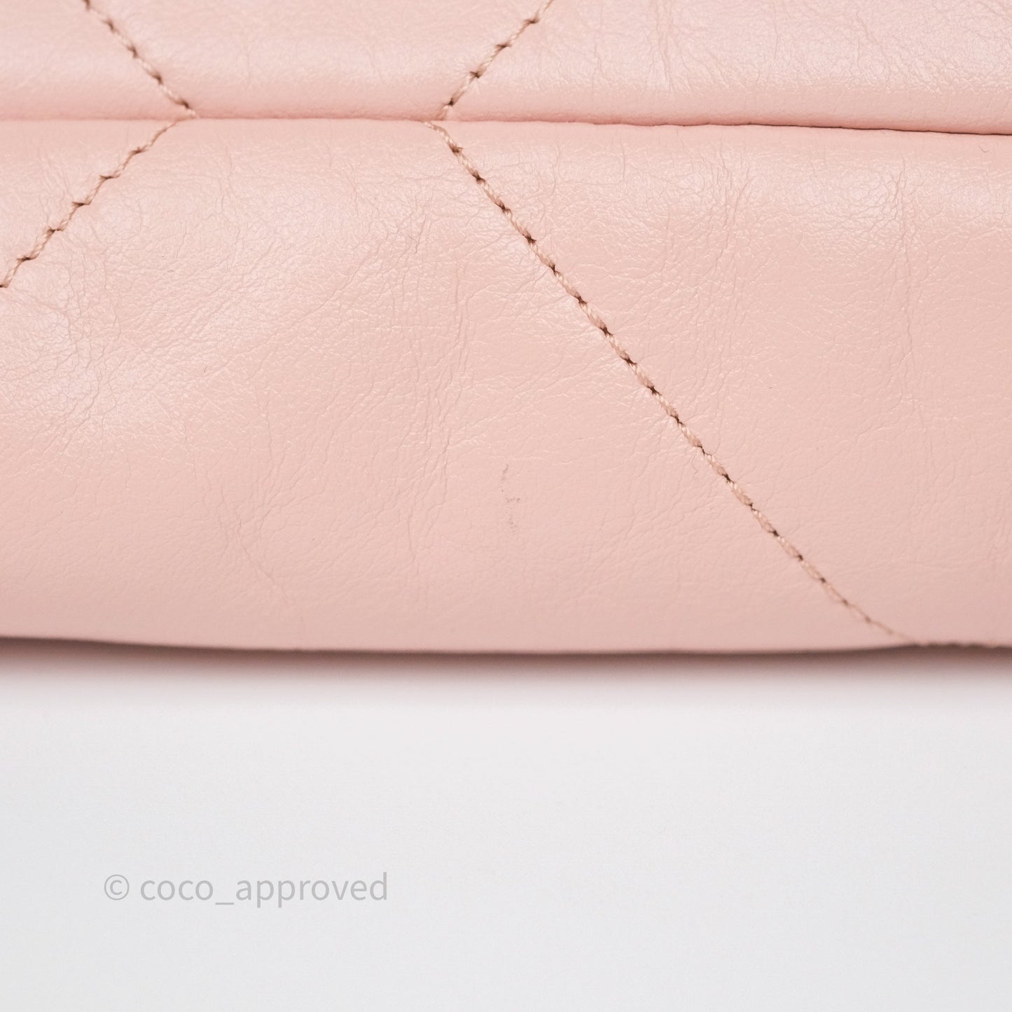 Chanel 22 Medium Pink Crumpled Calfskin Aged Gold Hardware