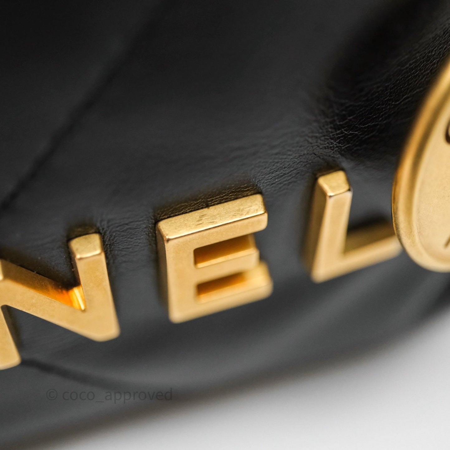 Chanel 22 Mini Bag Black Shiny Crumpled Calfskin Aged Gold Hardware