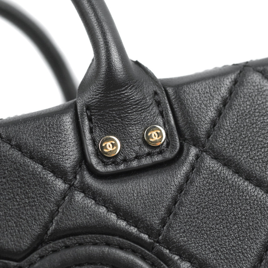 Chanel Quilted Vanity Case with Chain Black Calfskin Gold Hardware 22B