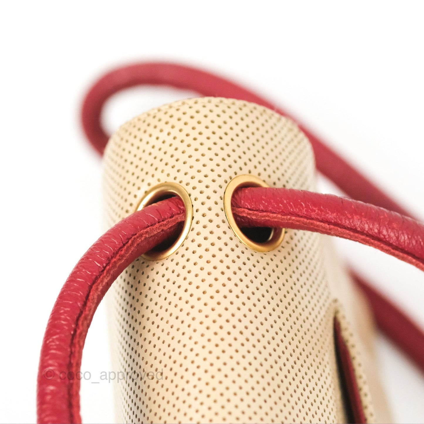 Chanel Vintage Medium Perforated Single Flap Beige/Red Matte Gold Hardware⁣⁣