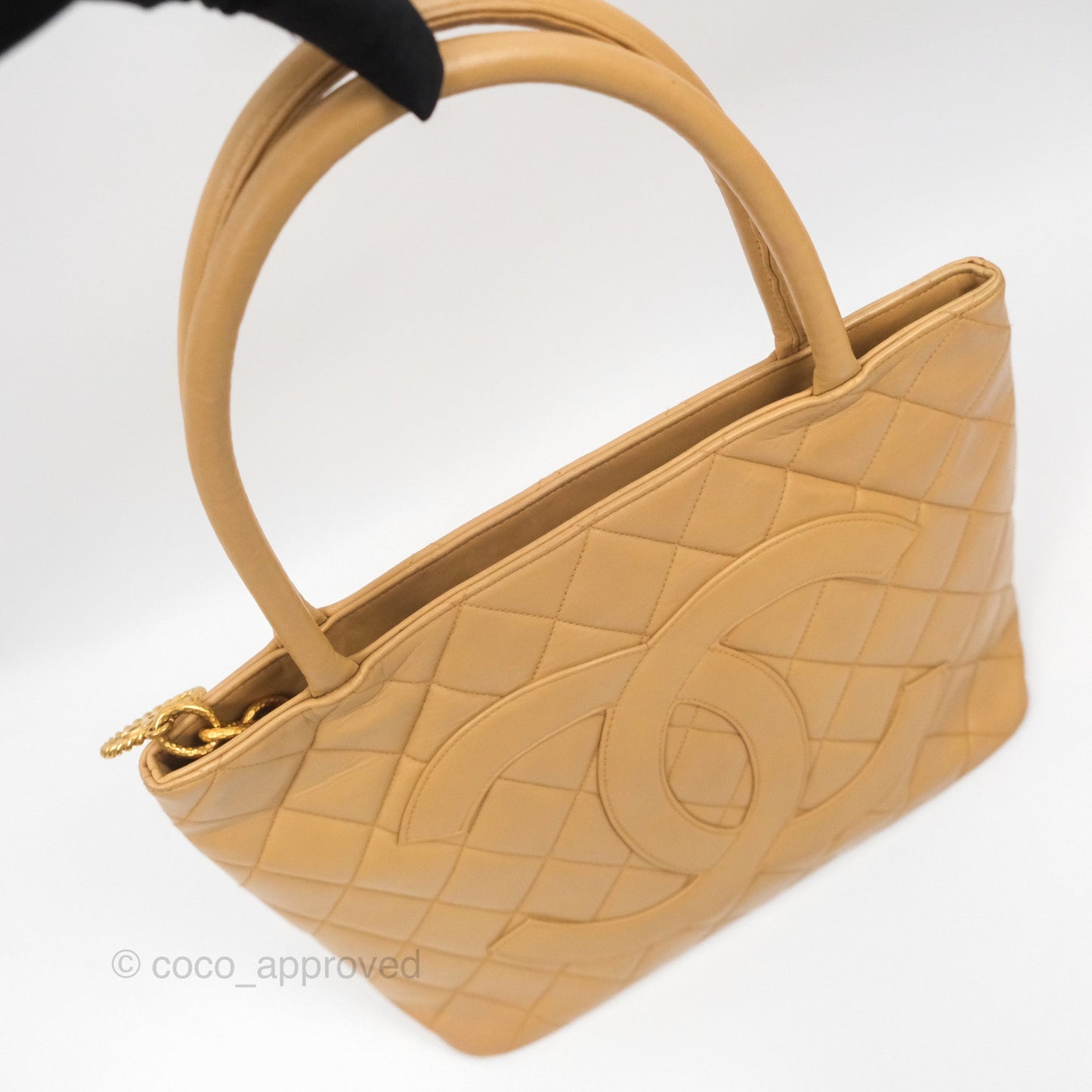 Chanel Vintage Medallion CC Beige Lambskin Tote Bag Gold Hardware