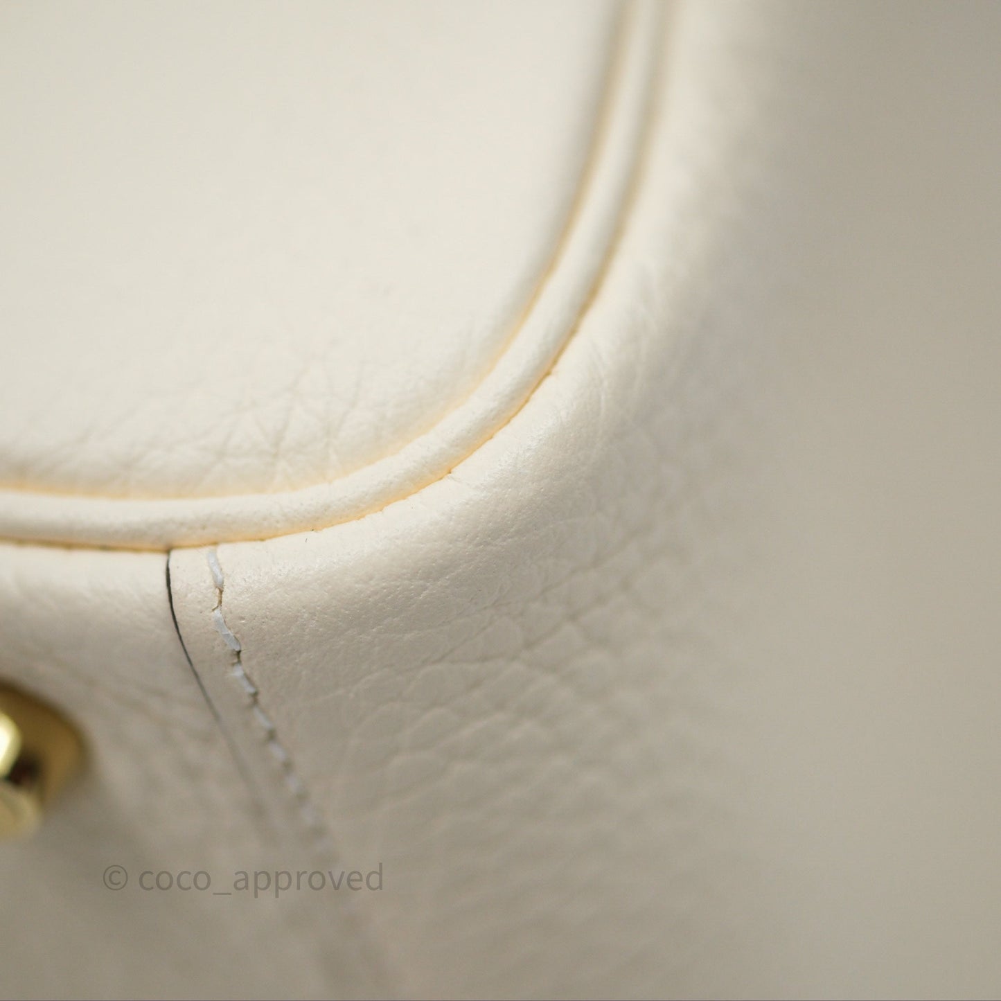 Hermès Mini Lindy 20 Nata I2 Clemence Gold Hardware