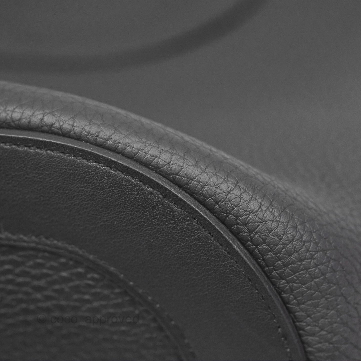 Hermès In-The-Loop 23 Noir 89 Clemence Palladium Hardware