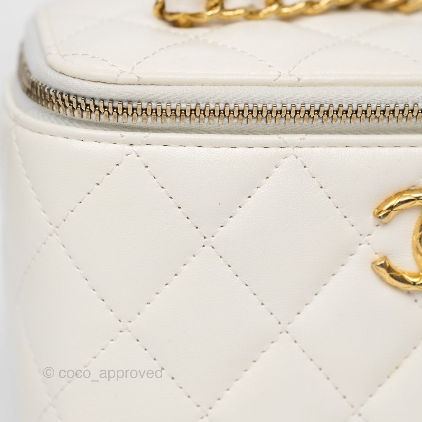 Chanel Vanity with Double Chain White Shiny Lambskin 23C