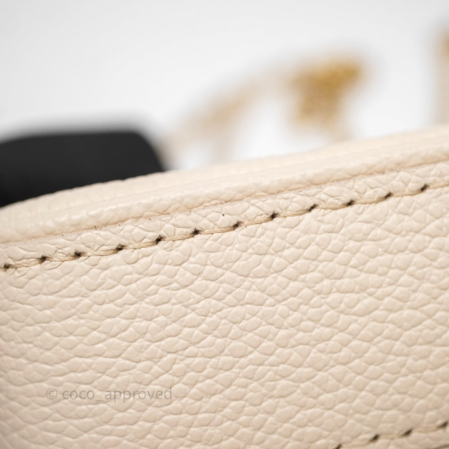 Louis Vuitton Easy Pouch On Strap Crème Monogram Empreinte Leather