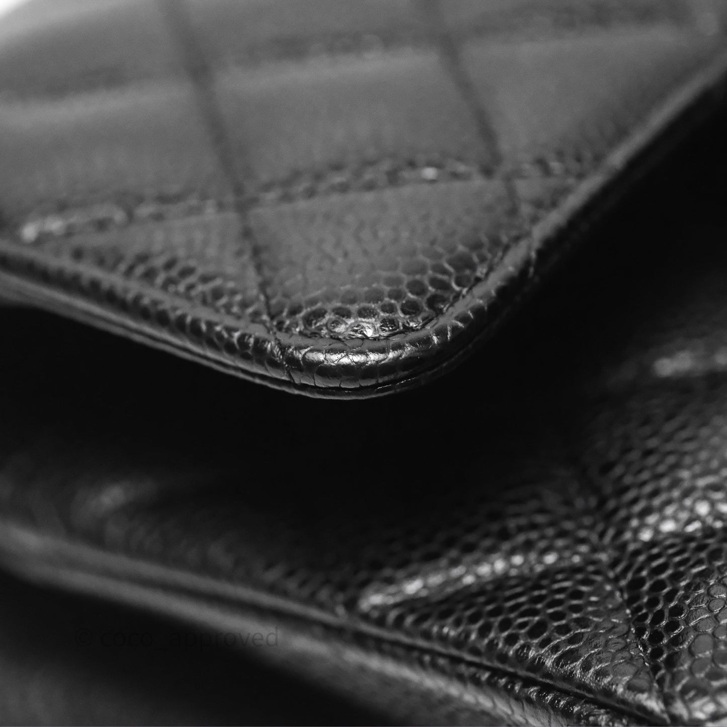 Chanel Classic M/L Medium Flap Quilted Black Caviar Gold Hardware