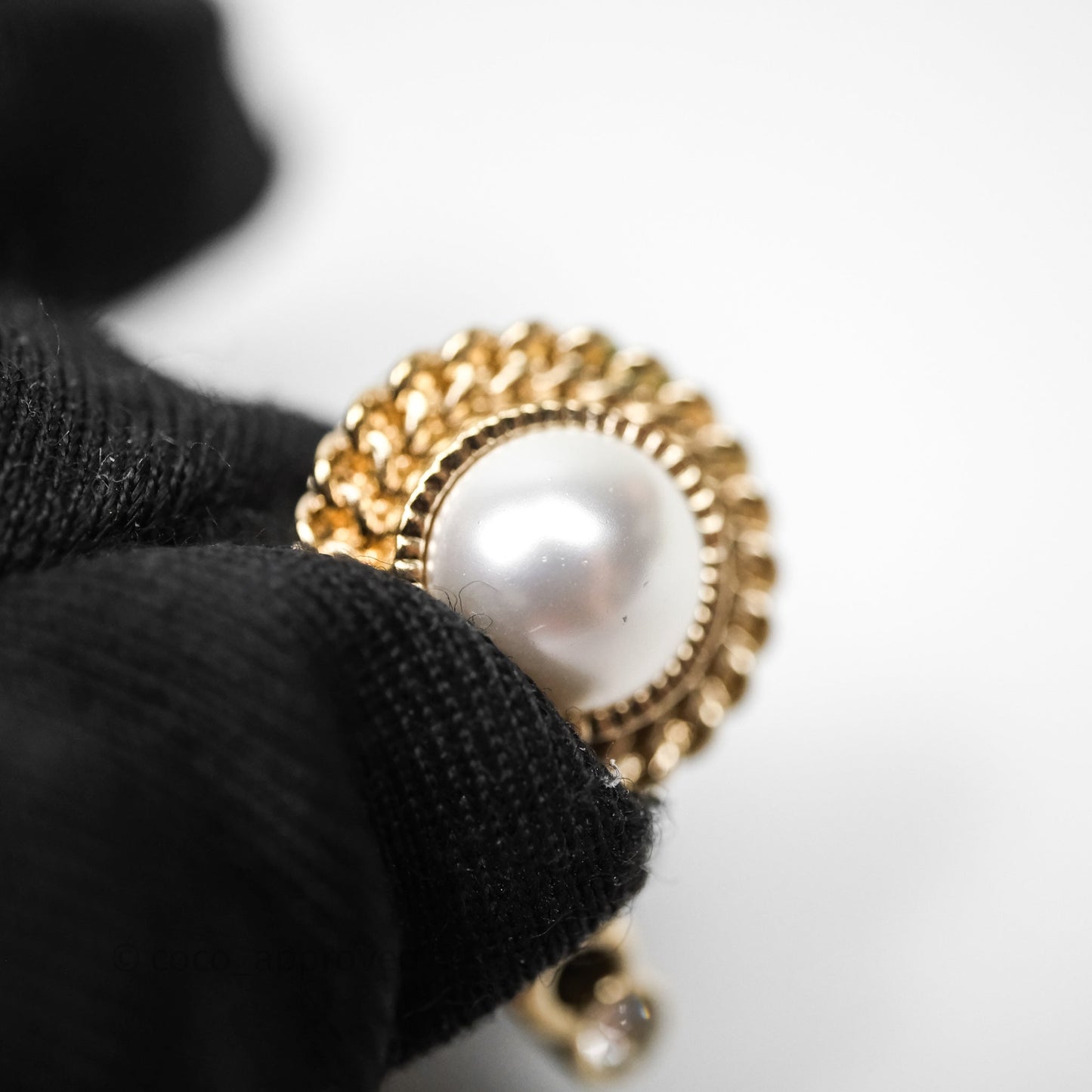 Chanel CC Coco Round Pearl Drop Earrings Gold Tone 22P