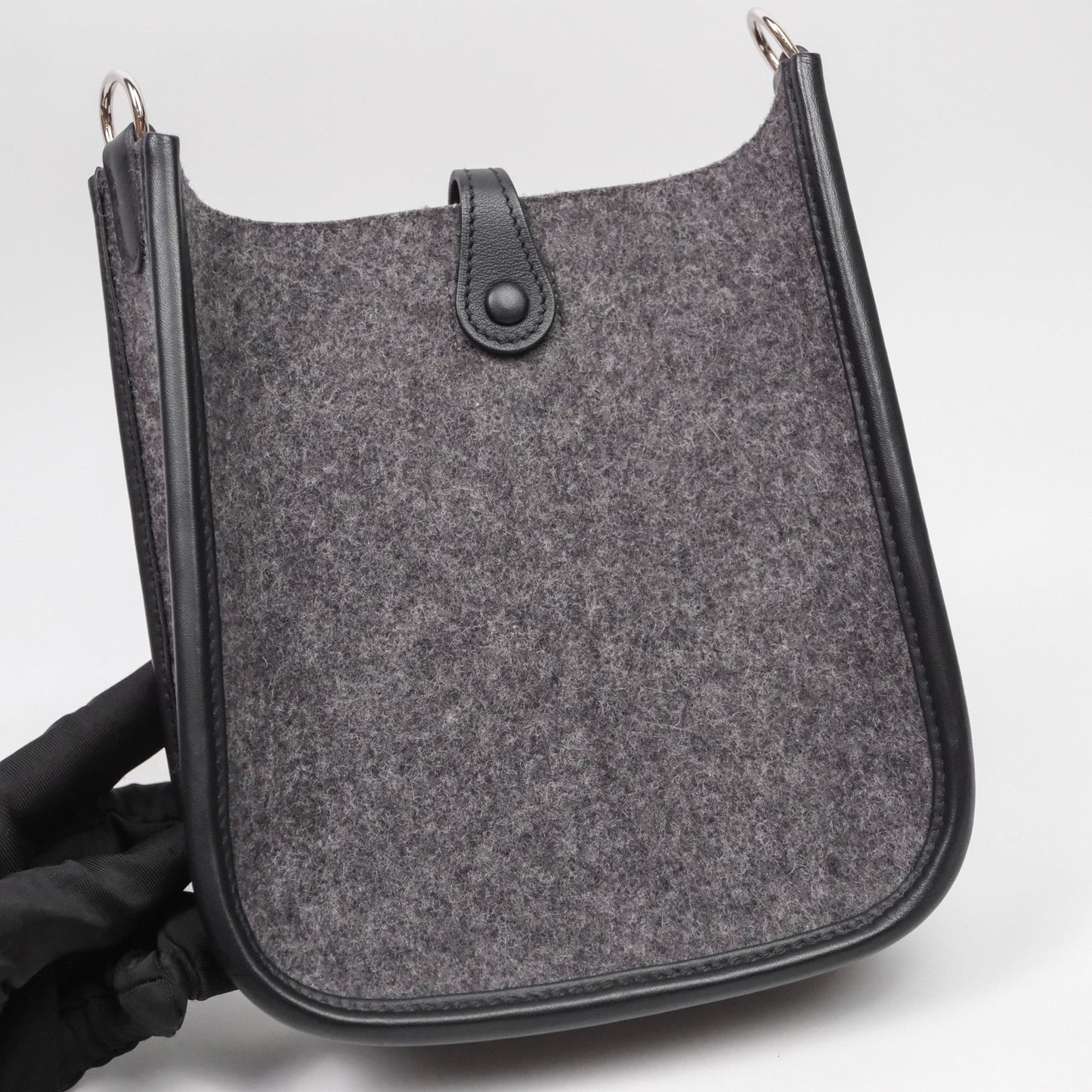 Hermès Mini Evelyne 16 Graphite 88 / Noir 89 Wool Swift Palladium Hardware