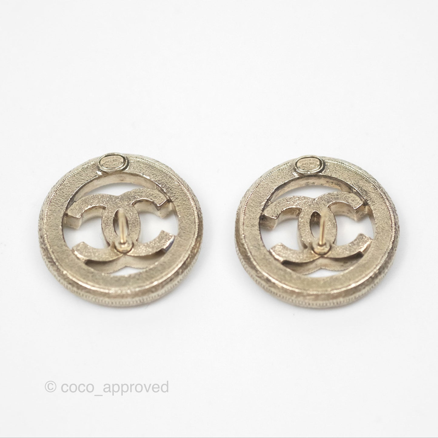 Chanel Pearl CC Round Earrings Gold Tone 20V